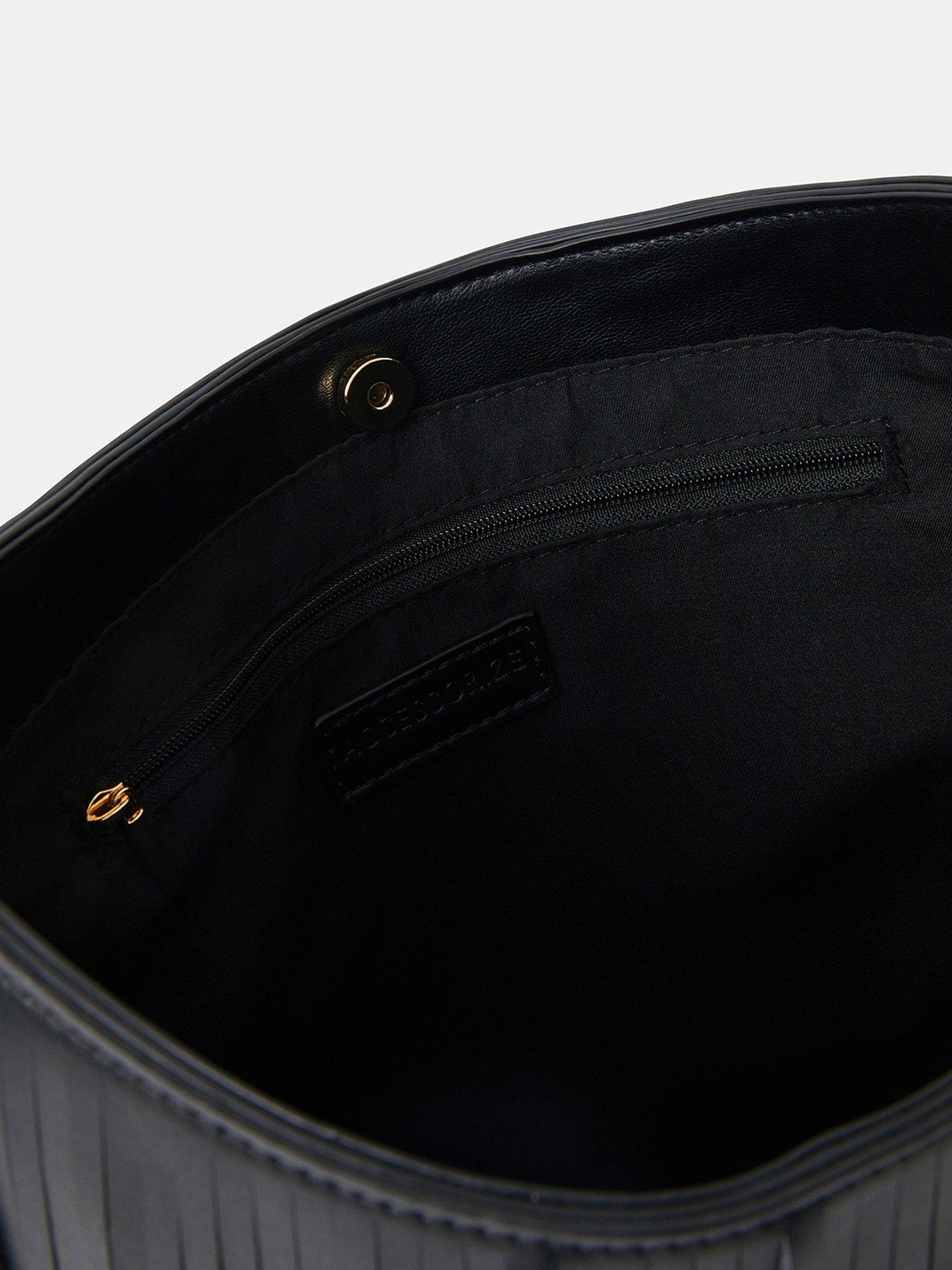 accessorize-fringe-shoulder-bag-blackdetail