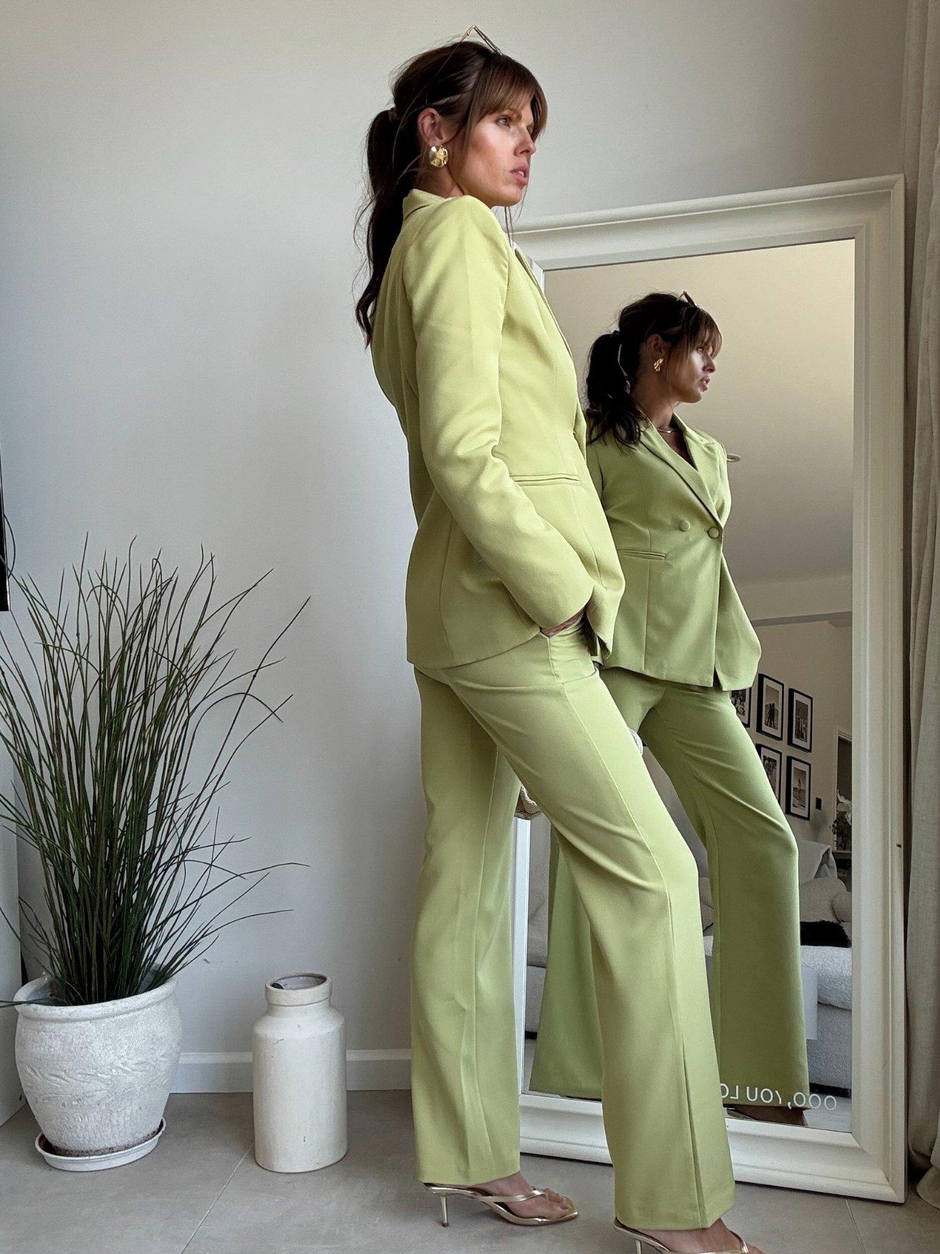 style-cheat-flared-leg-trouser-greenback