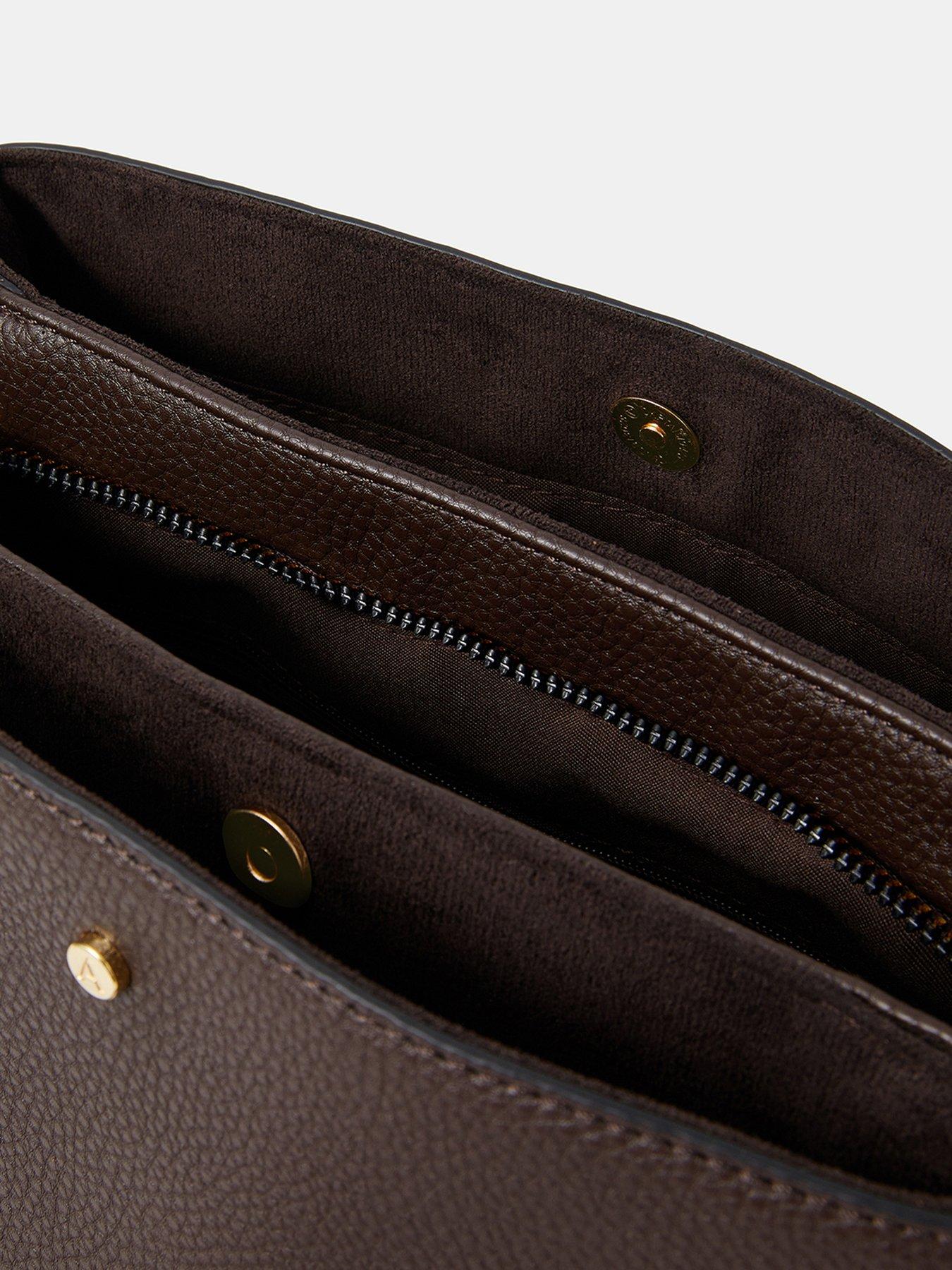 accessorize-webbing-strap-crossbody-bag-brownoutfit