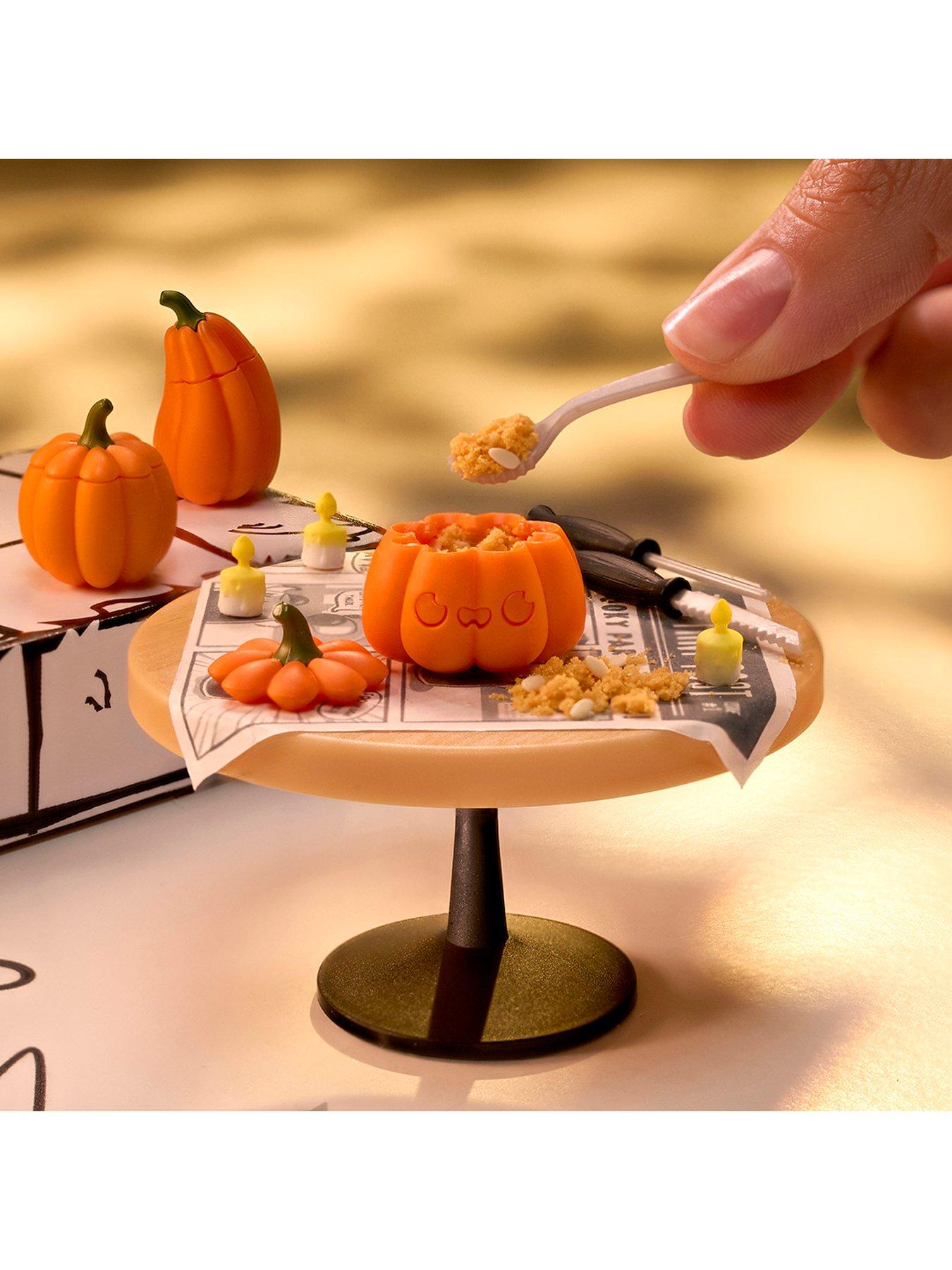 Image 2 of 8 of Mini Verse MGAs Miniverse Make It Mini Halloween&trade;