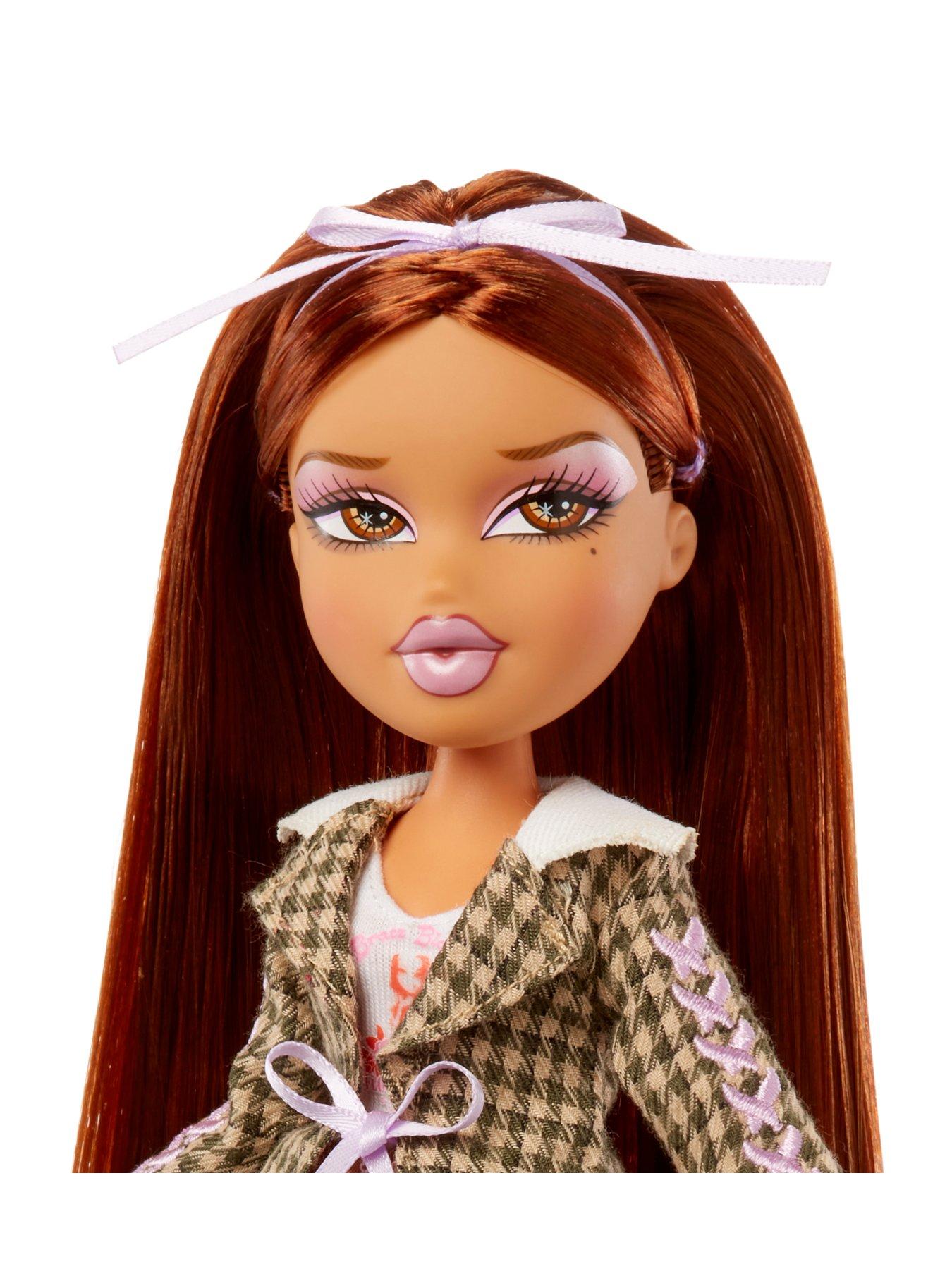 bratz-stylin-doll-yasmindetail