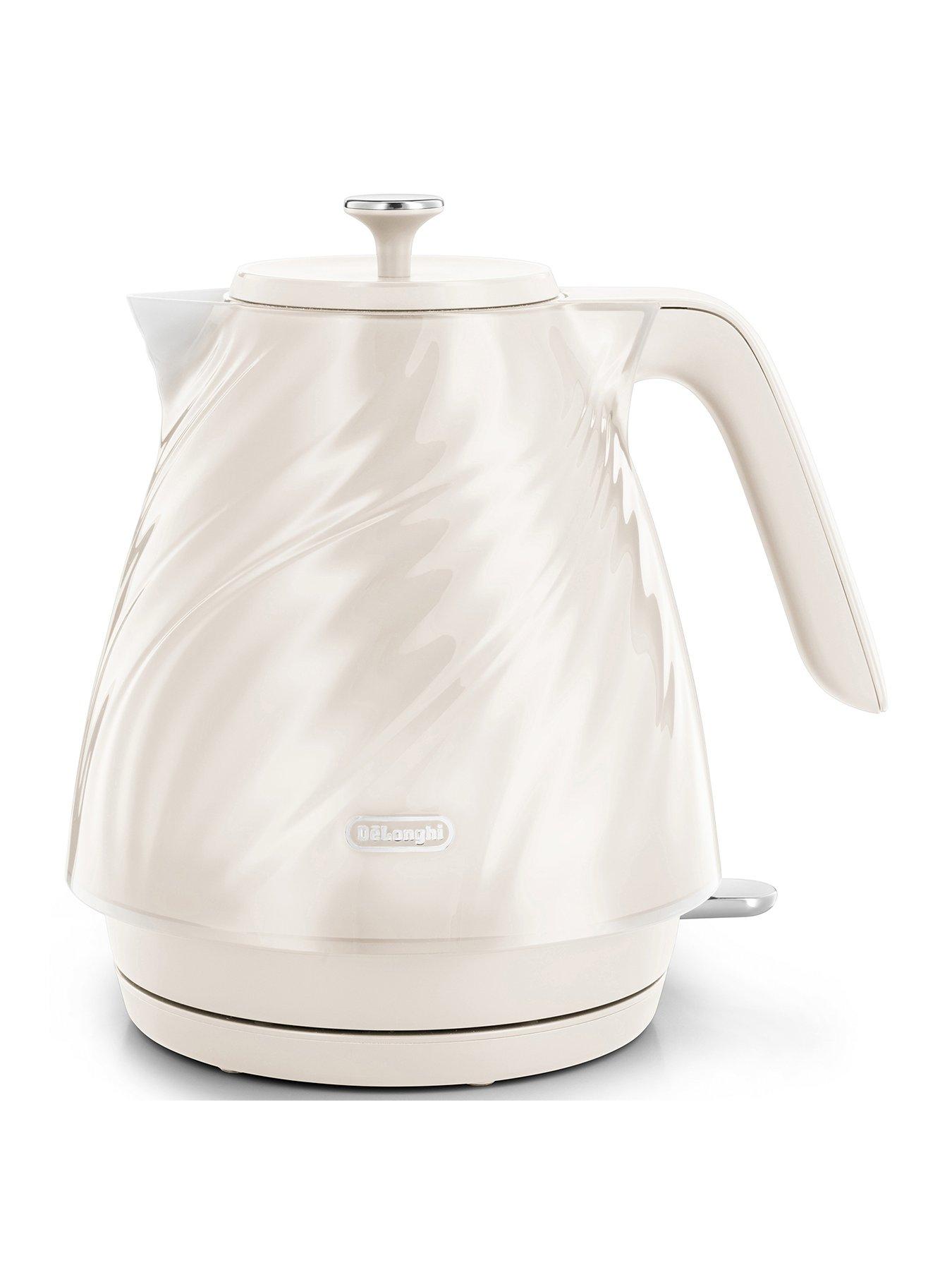 DeLonghi Ballerina Seta Kettle - Cream