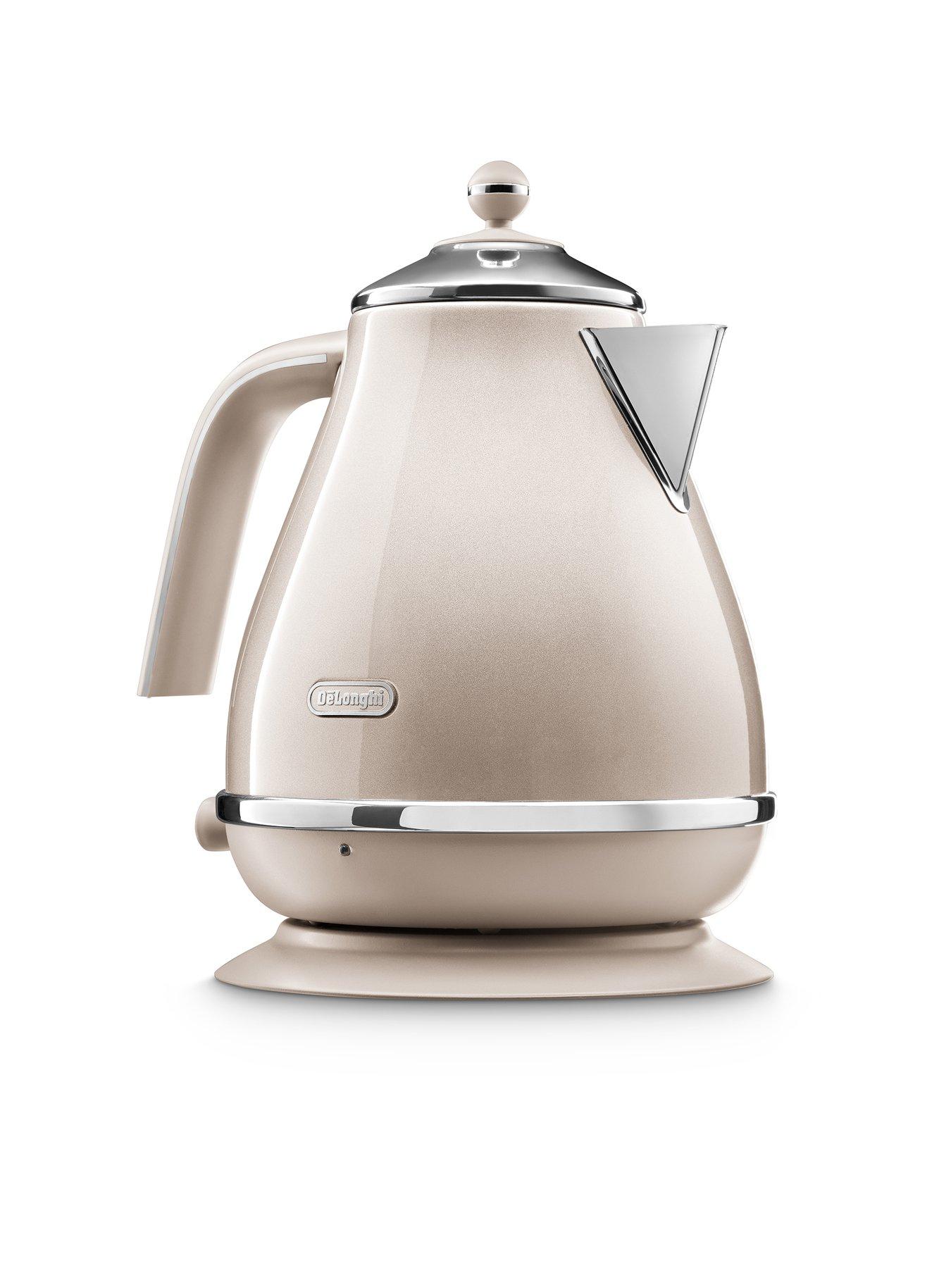 Image 3 of 6 of DeLonghi Icona Metallics Kettle - Beige