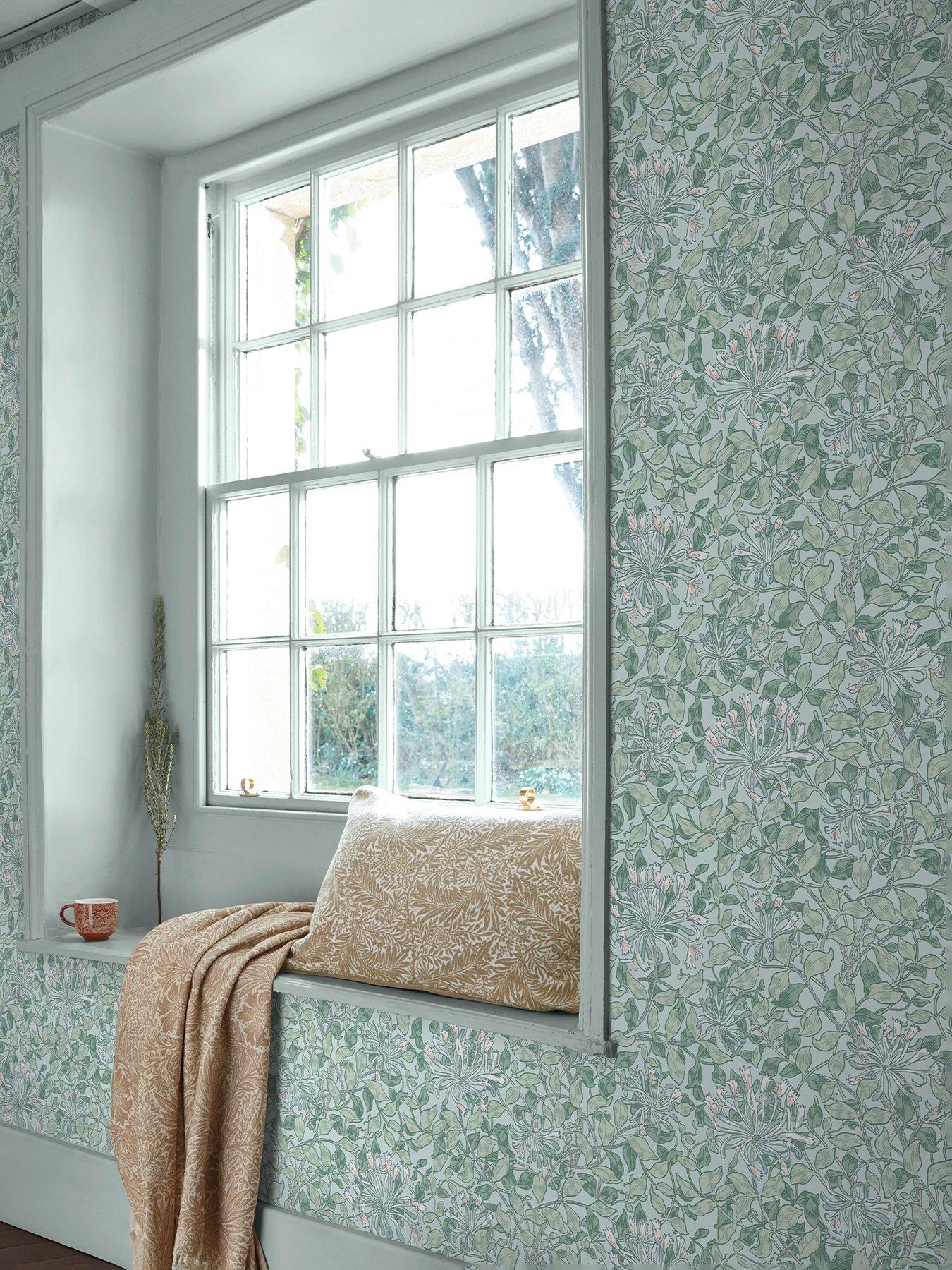 William Morris at Home William Morris Honeysuckle Breeze - Wallpaper