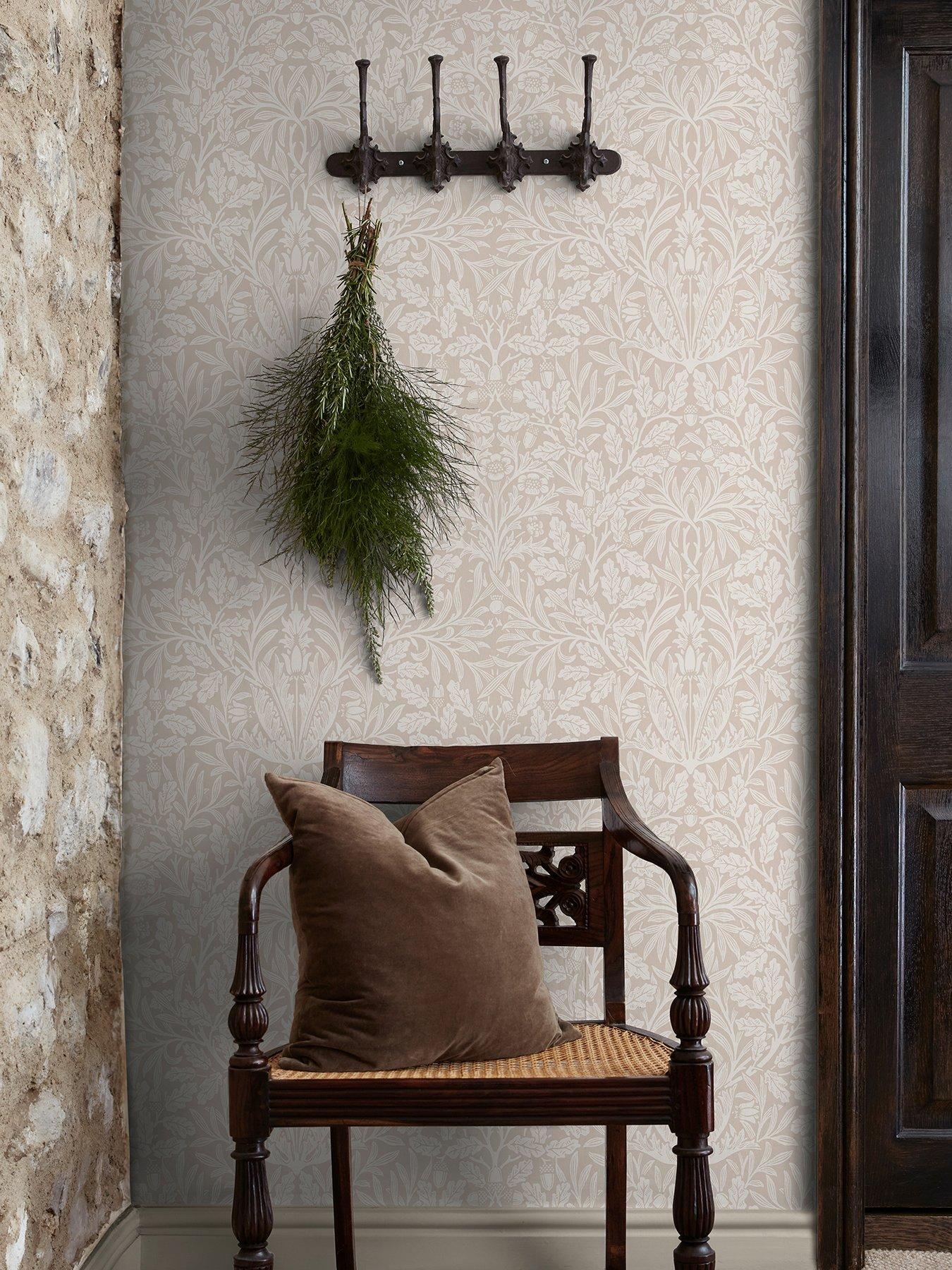 william-morris-at-home-william-morris-acorn-hessian-wallpaper