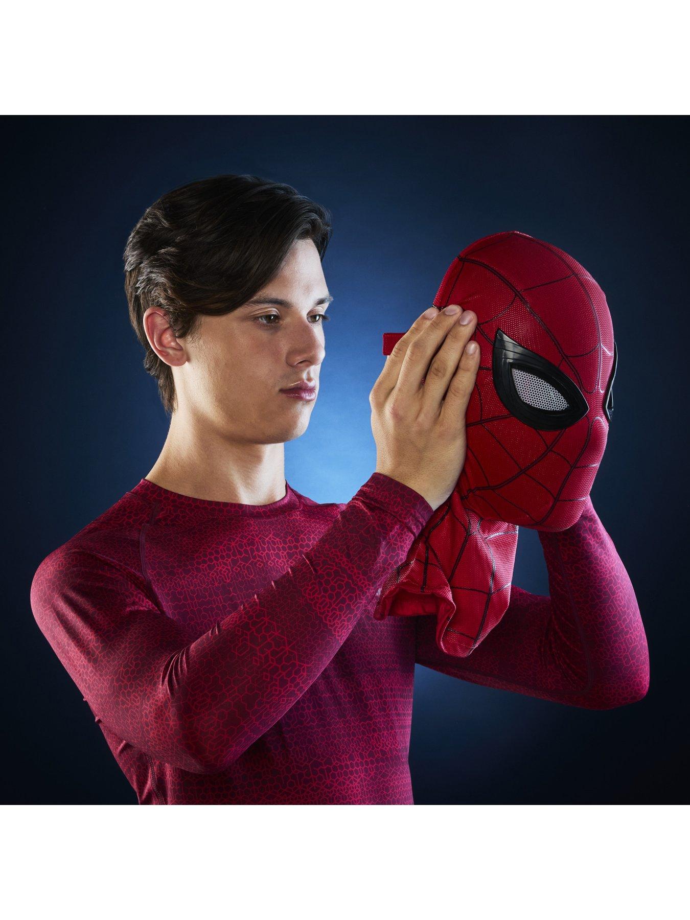 spiderman-marvel-legends-series-spider-man-electronic-expressive-maskoutfit
