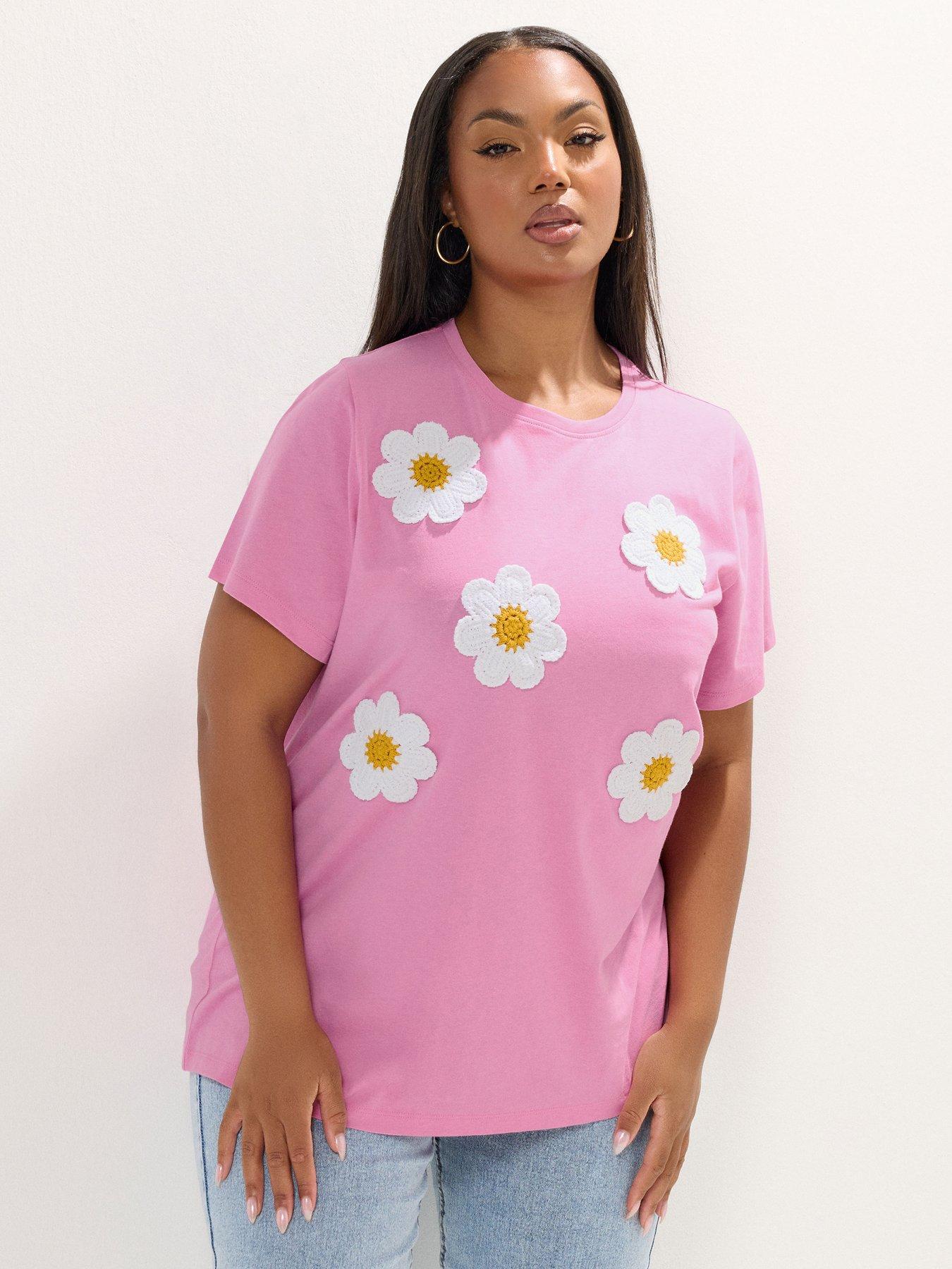 yours-curve-applique-daisy-t-shirt-pink