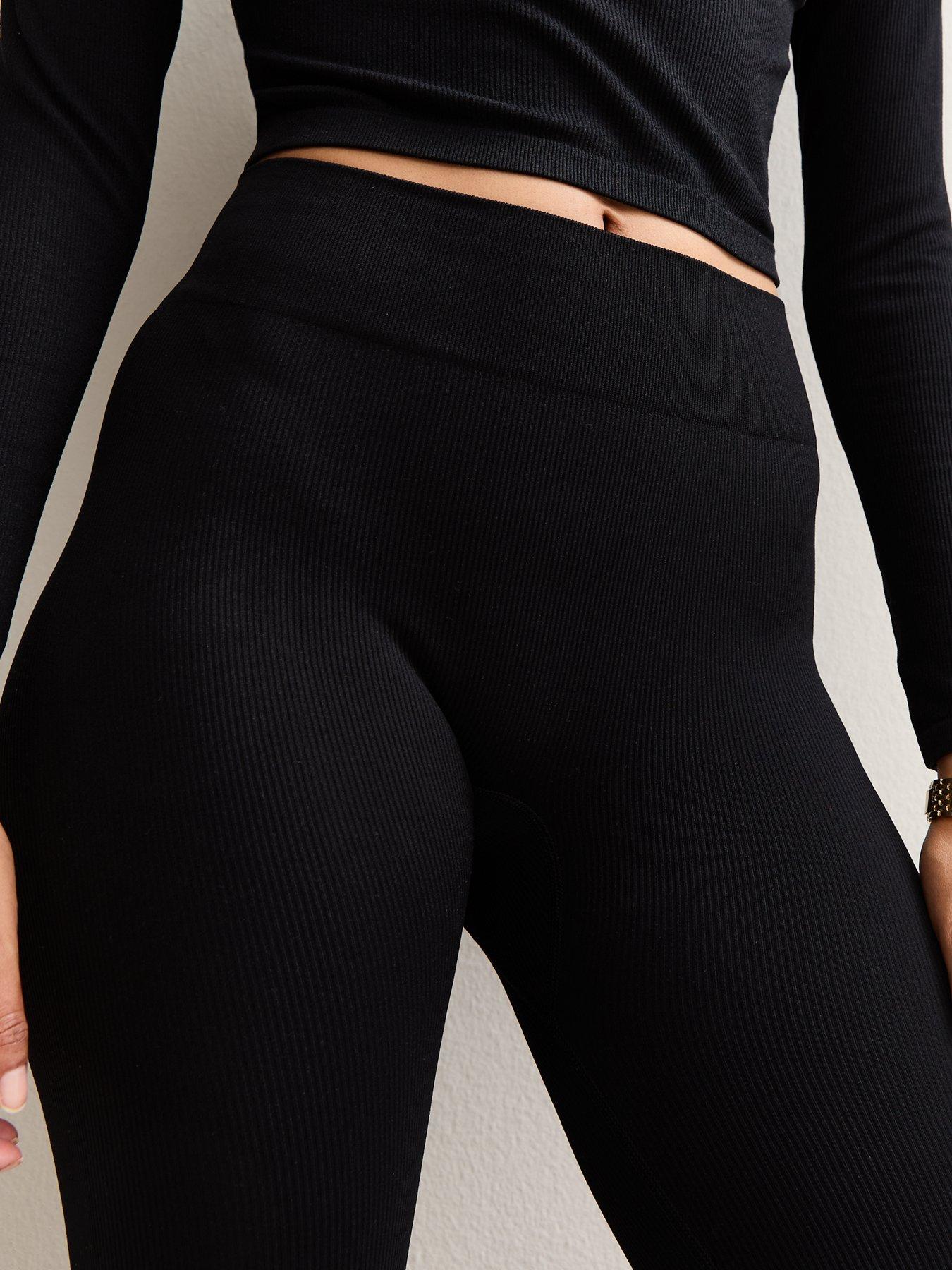 new-look-black-seamless-ribbed-jersey-leggingsoutfit