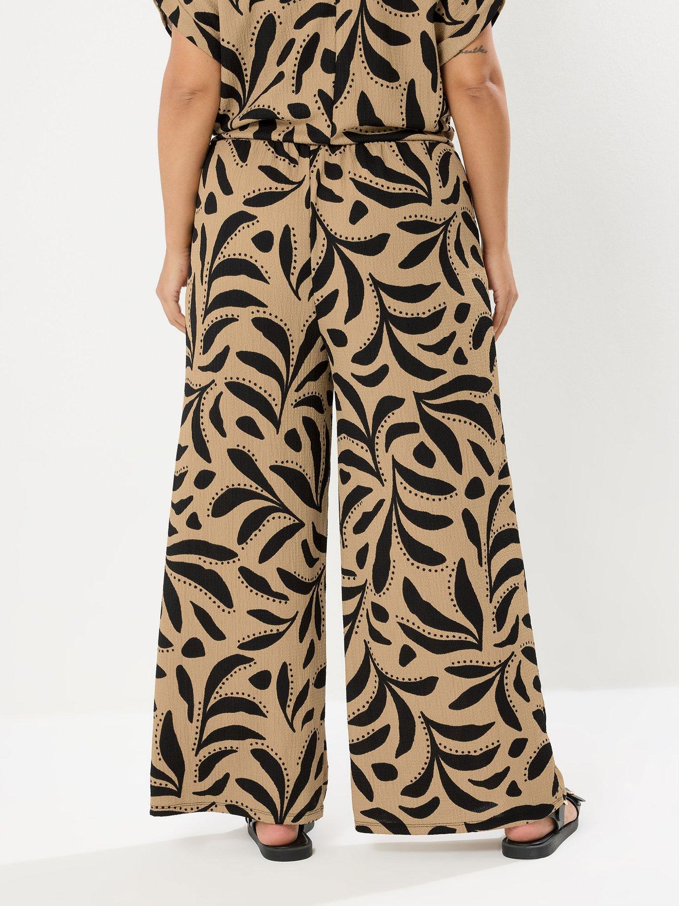 yours-curve-crinkle-wide-leg-trouser-naturalstillFront