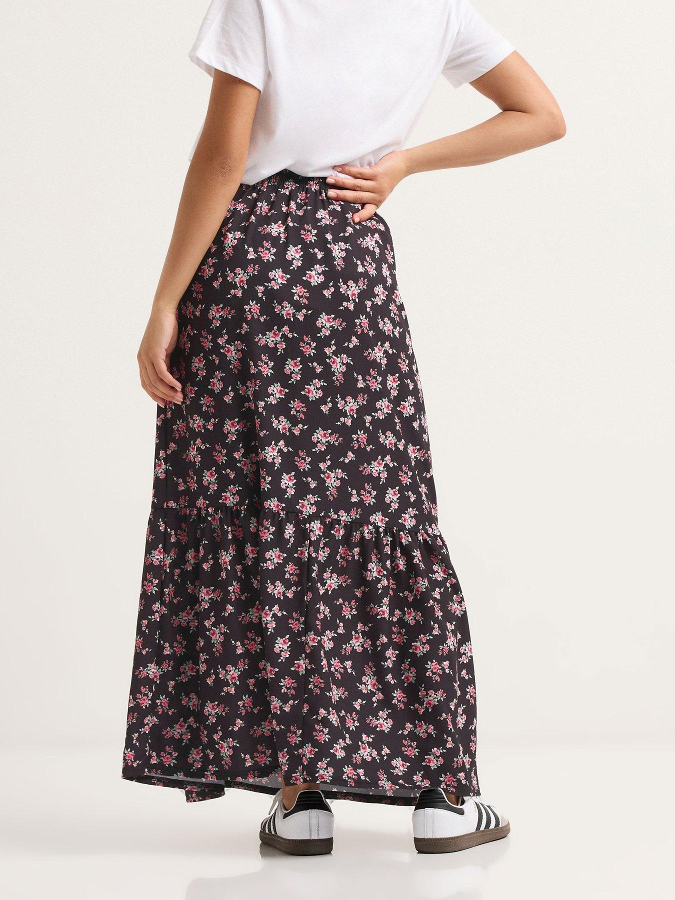 Image 2 of 4 of PixieGirl Petite Ditsy Tiered Maxi Skirt - Black