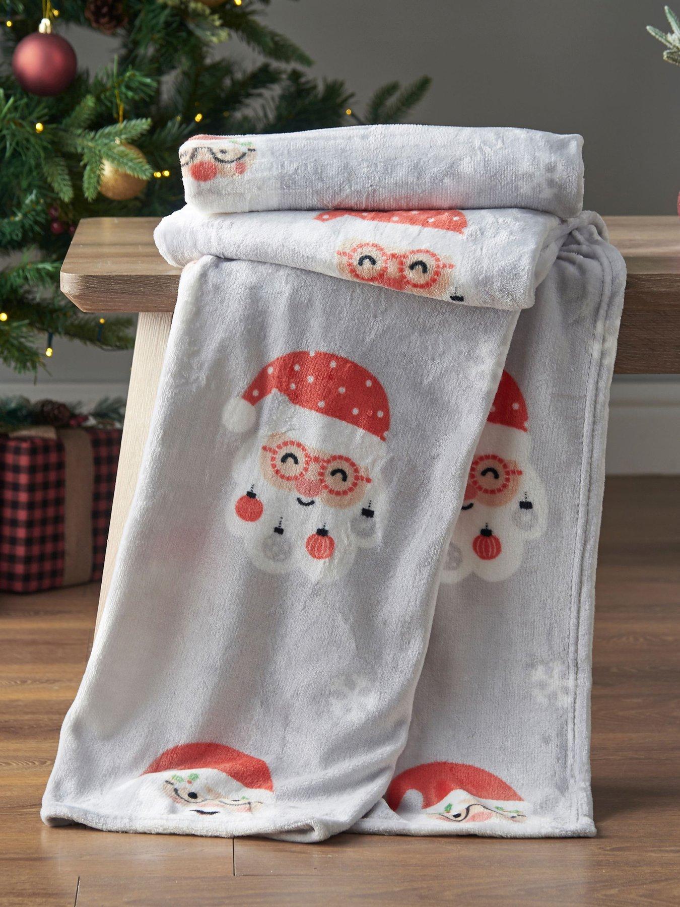 Image 1 of 5 of Catherine Lansfield Christmas Santa Spec-tacular Throw- 130x170cm