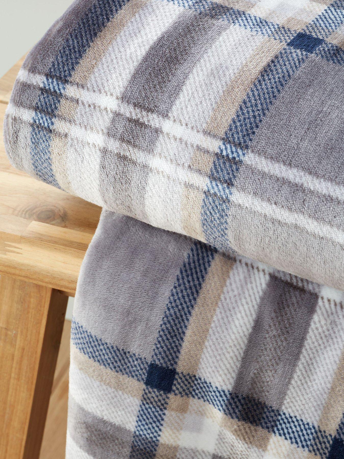 catherine-lansfield-kelso-check-throw--130x170cmback