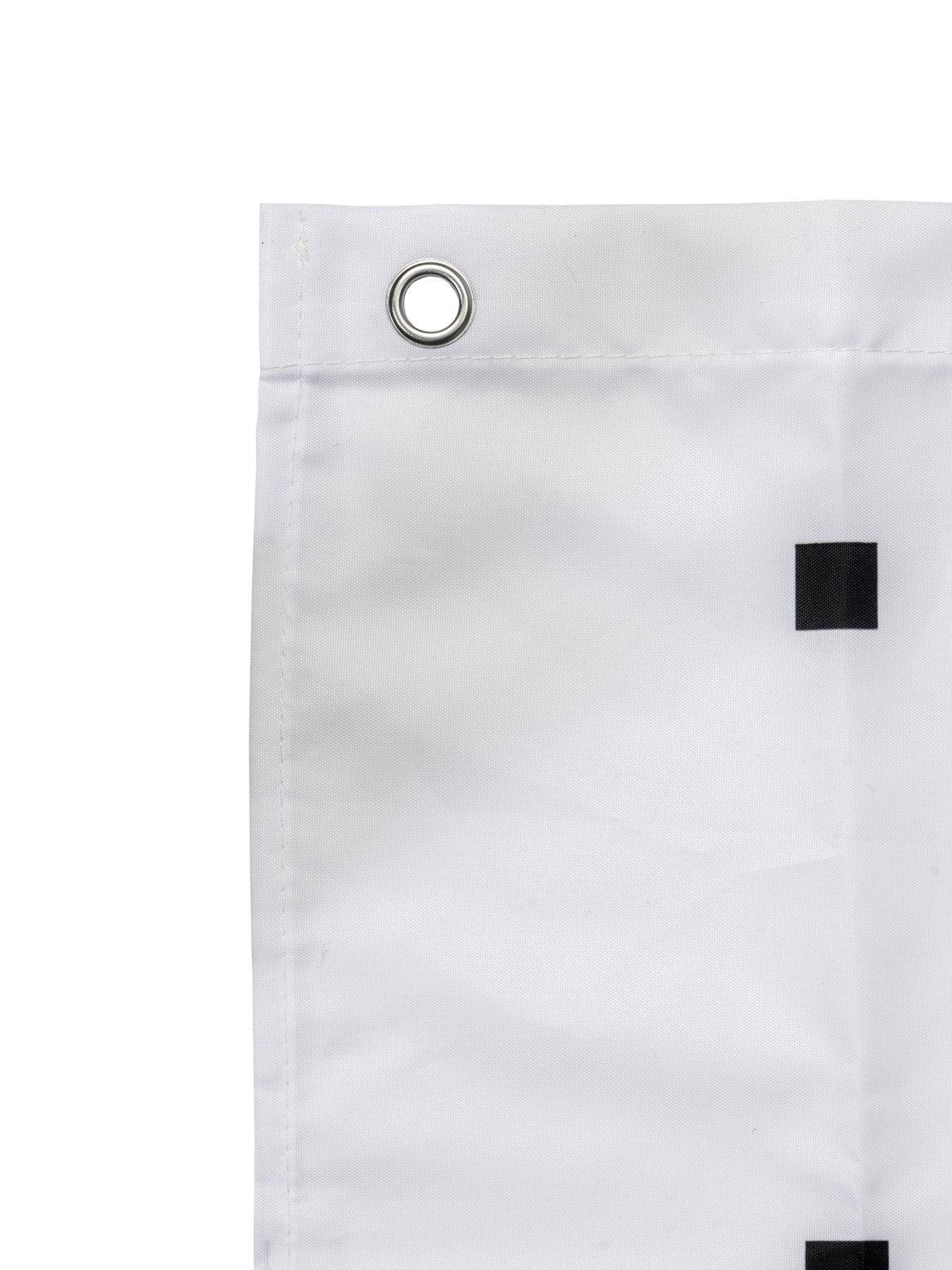 croydex-white-with-black-square-dots-shower-curtainoutfit