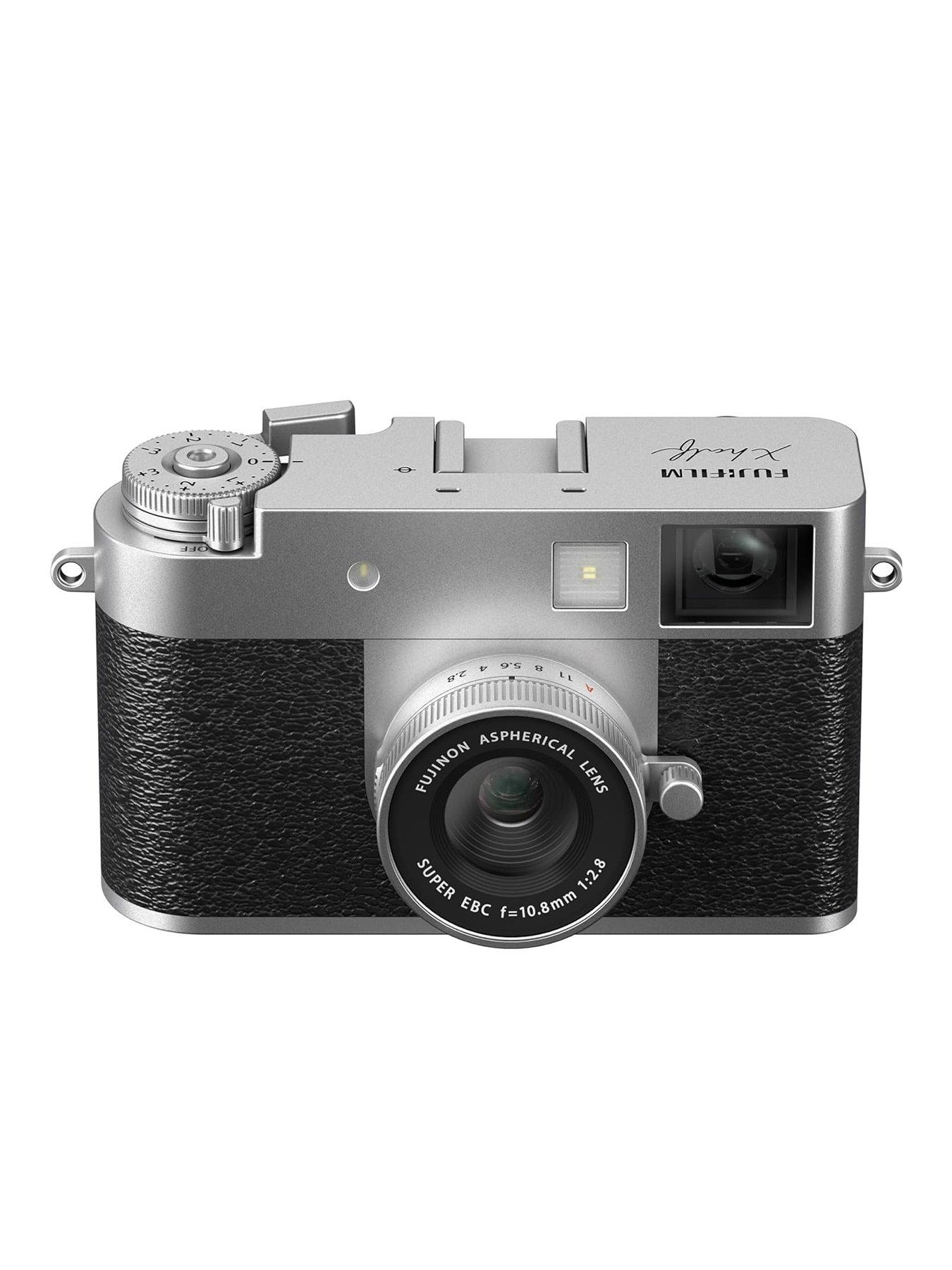 fujifilm-fujifilm-x-half-17mp-premium-fixed-lens-compact-digital-camera-silverstillFront