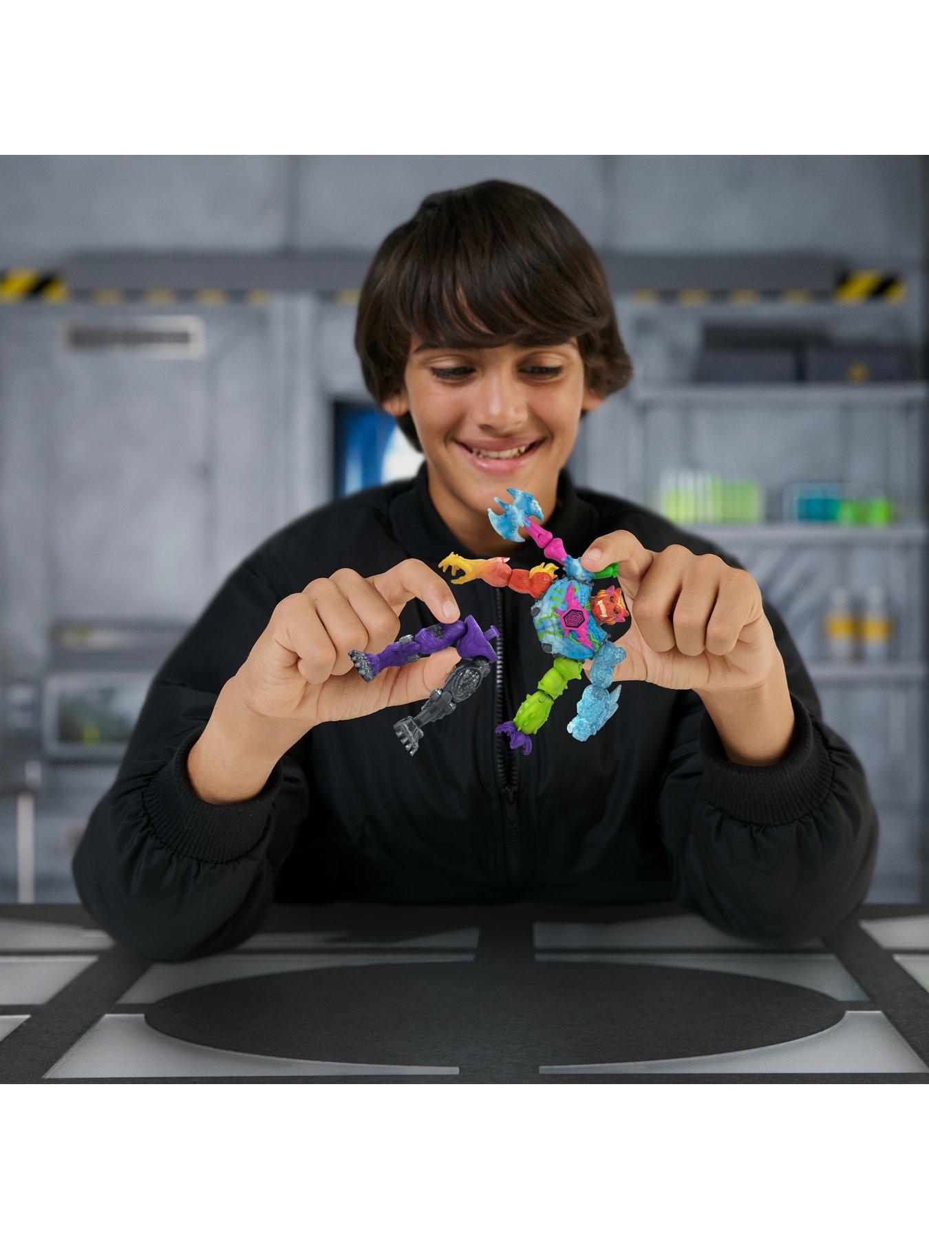 mrbeast-labs-mrbeast-lab-hybrids-5-mix-amp-match-figures-mega-packstillFront