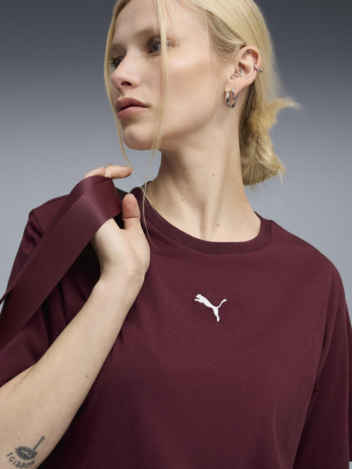 puma-womens-essentials-relaxed-tee-redoutfit
