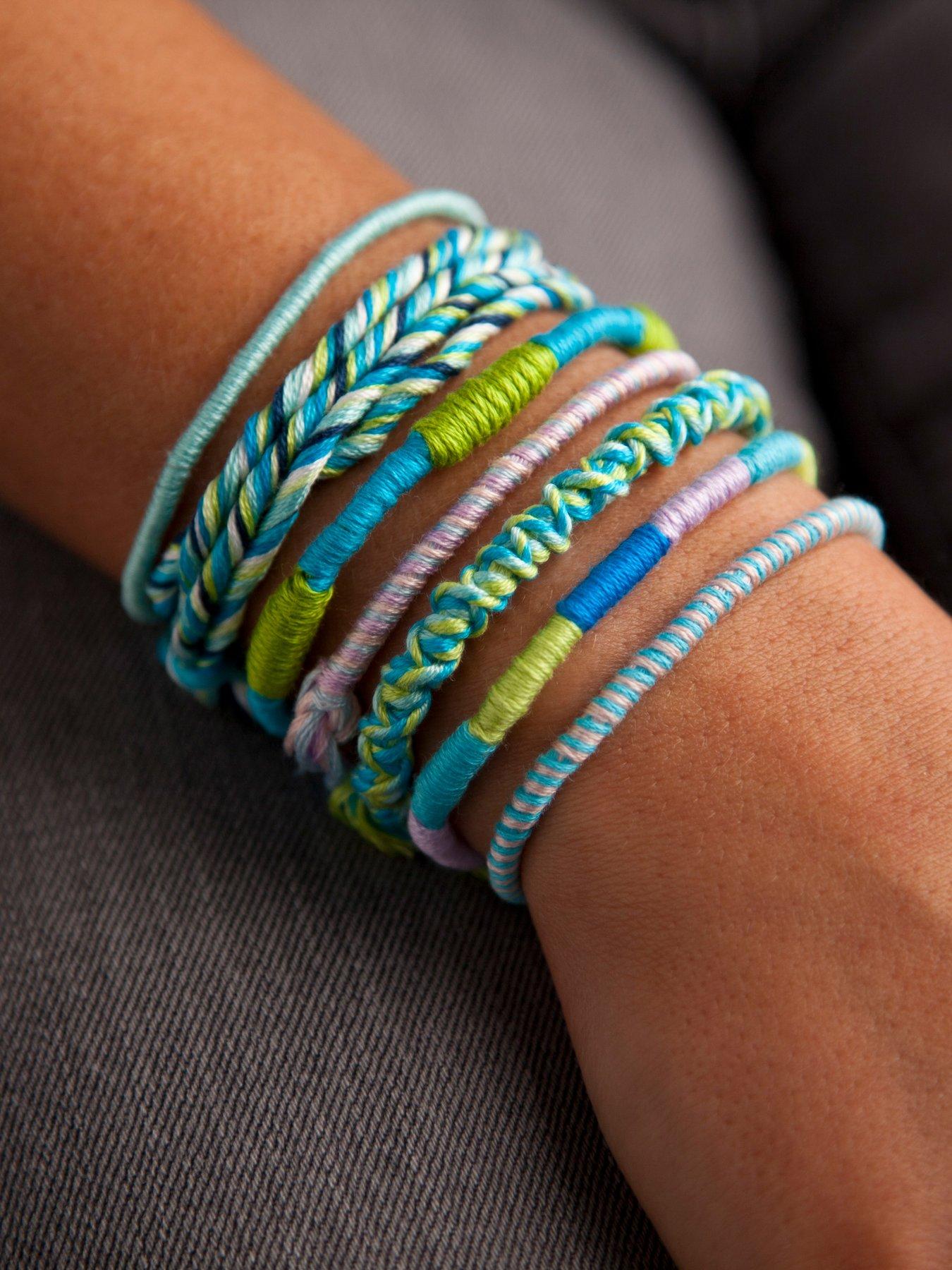 Image 6 of 7 of Loopdedoo Friendship Bracelet Maker Set