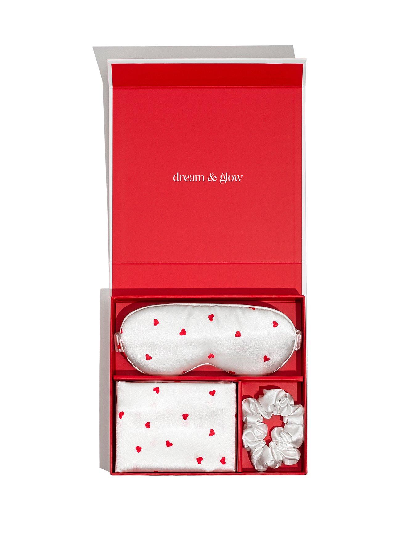 silver-cloud-heart-print-satin-giftset-infused-with-silver-ions
