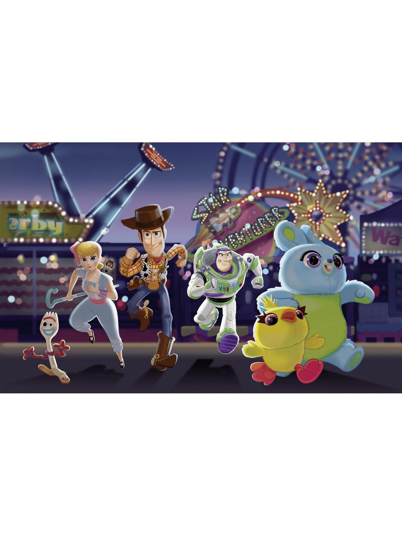 komar-komar-mural-disney-pixar-disneystillFront