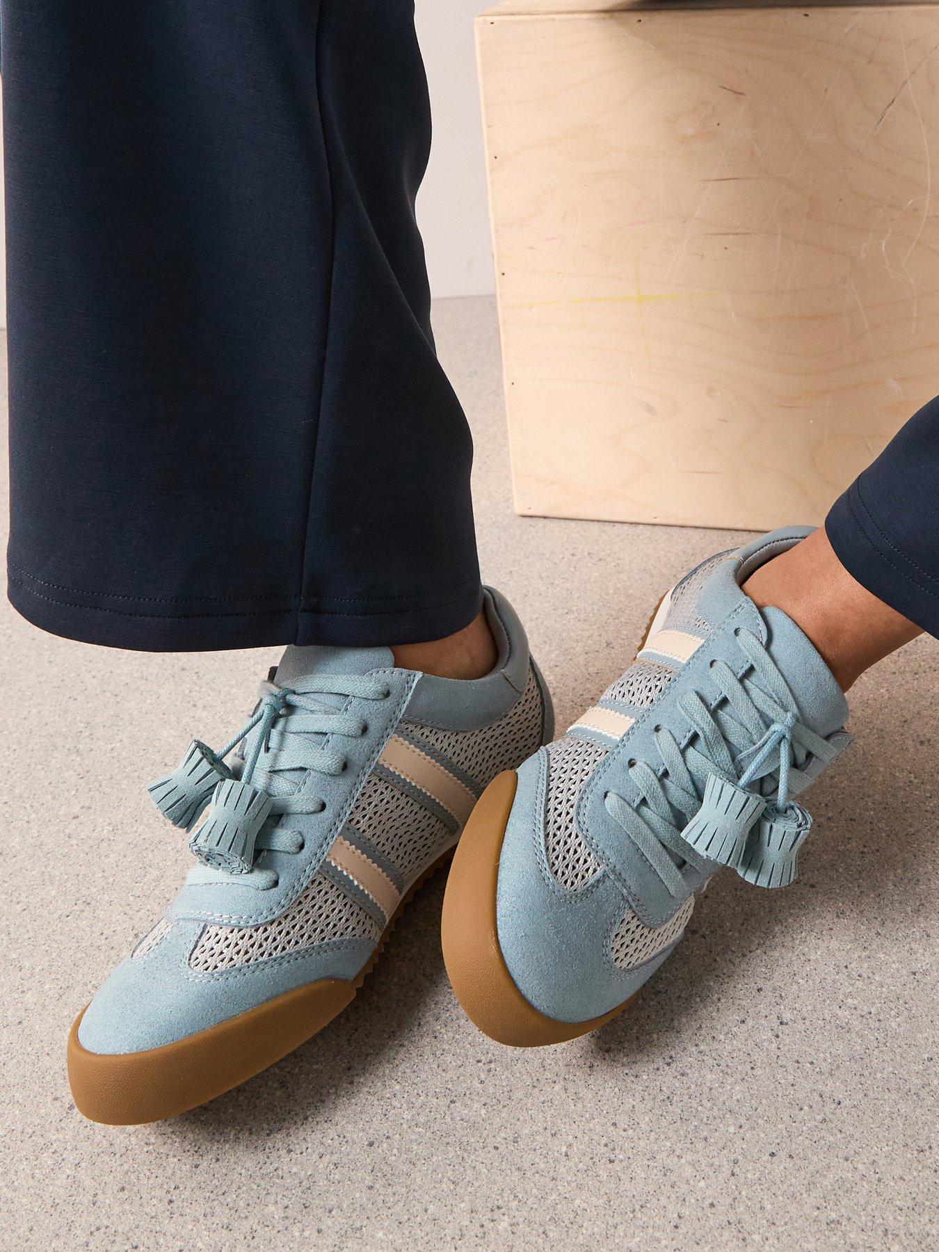 the-very-collection-mesh-trainer-blue