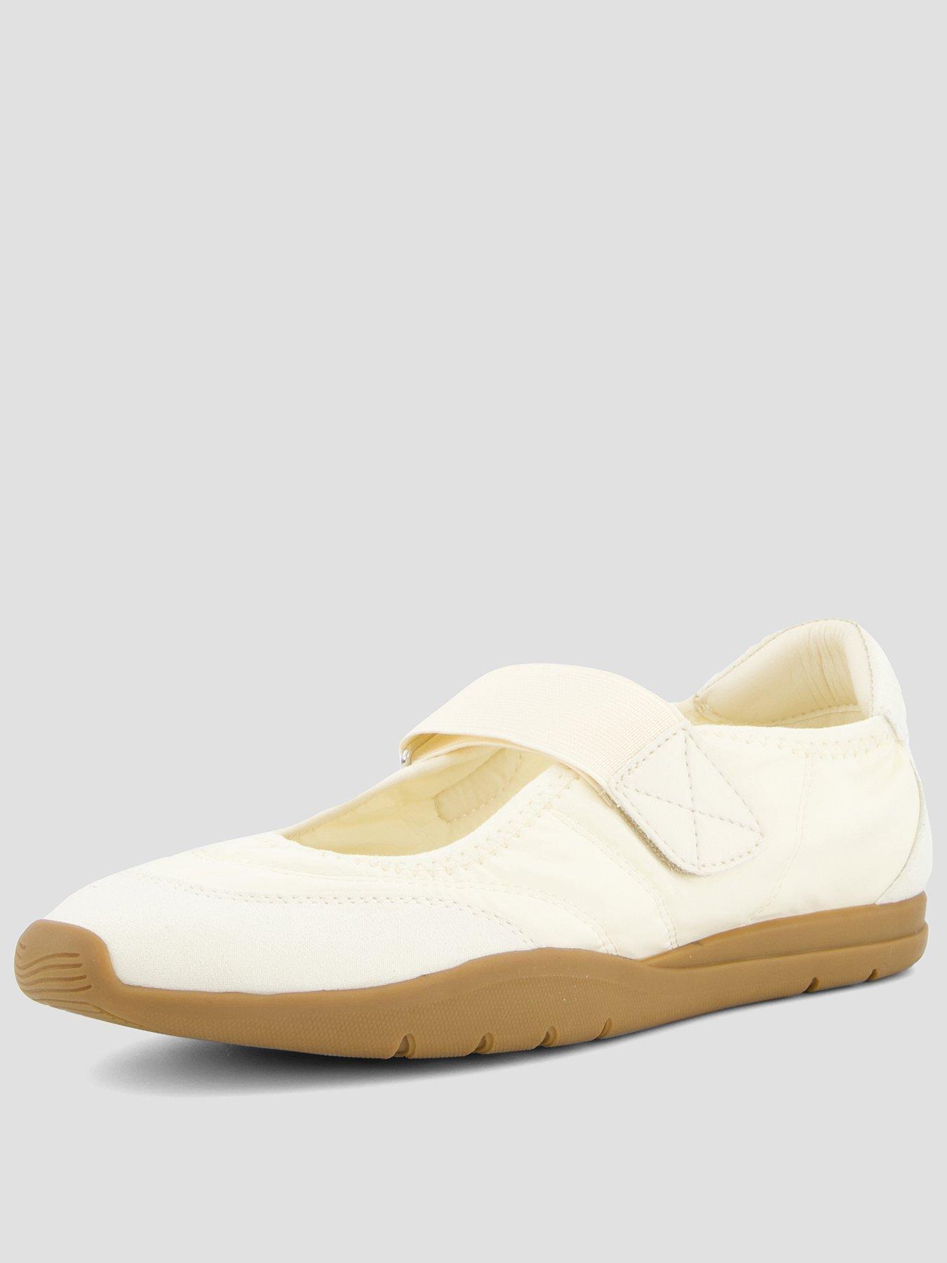 the-very-collection-ballet-trainernbsp--cream