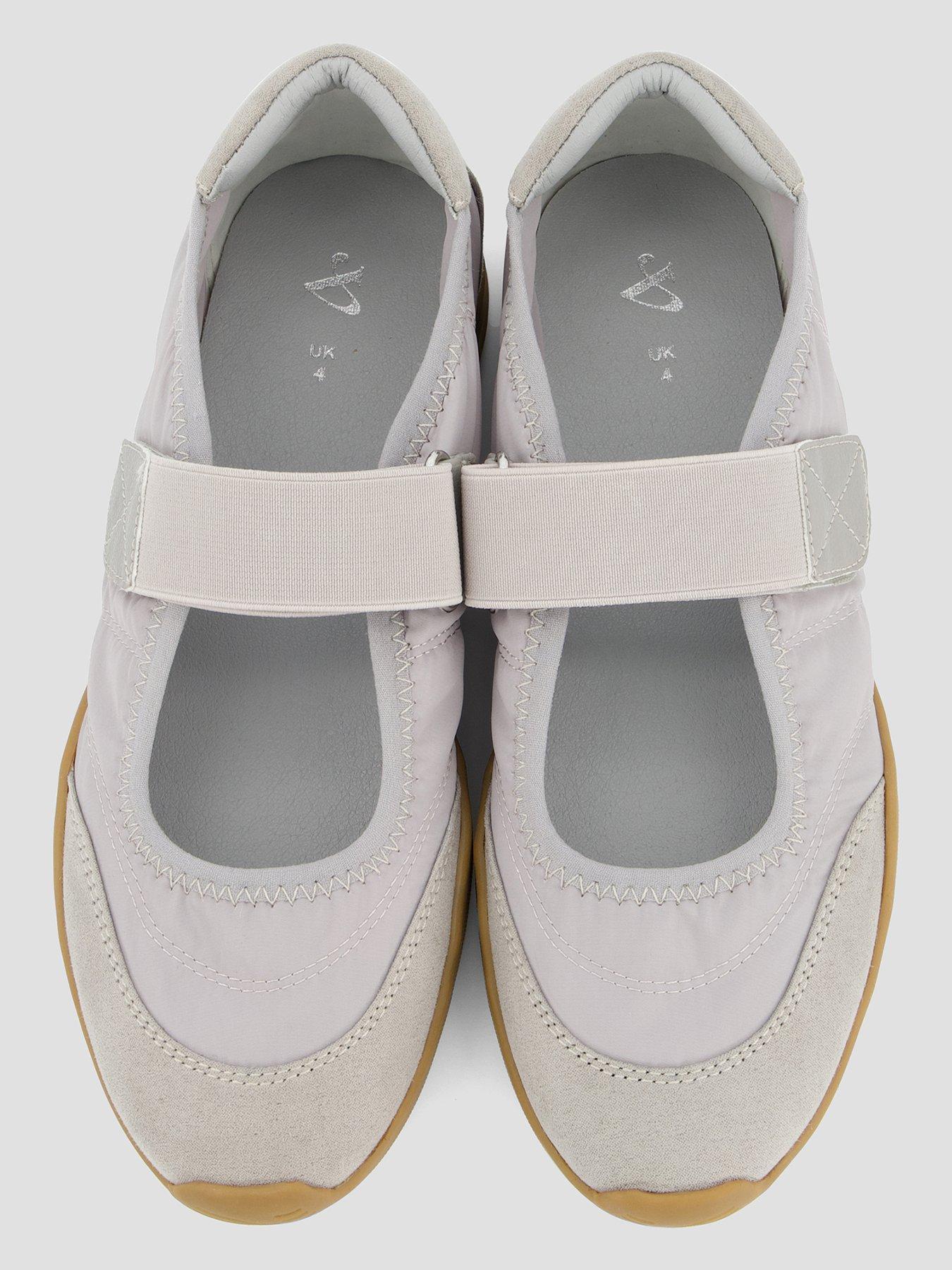 the-very-collection-ballet-trainer-greyblueoutfit