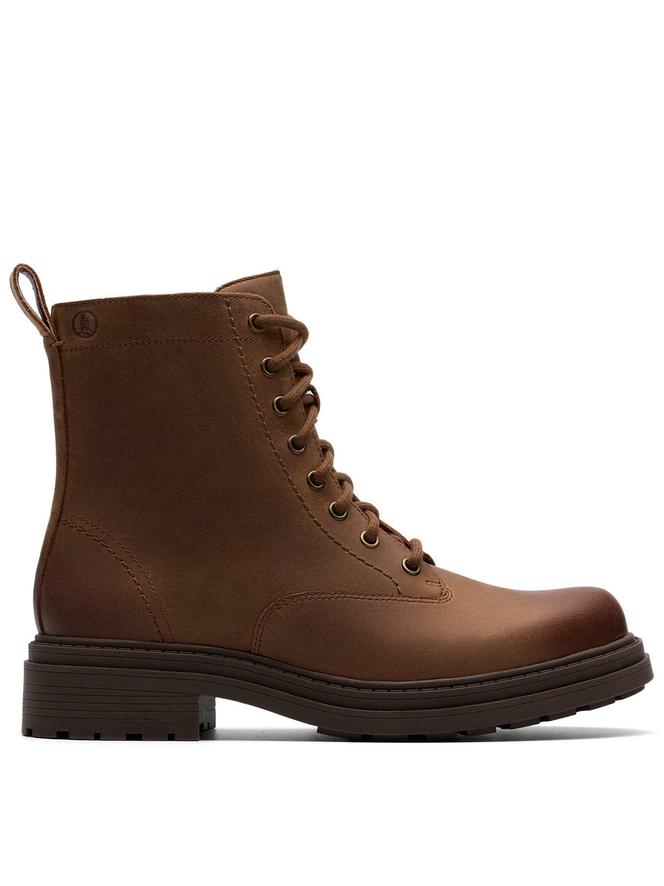 clarks-wide-fit-orinoco3-style-ankle-boots-brownfront