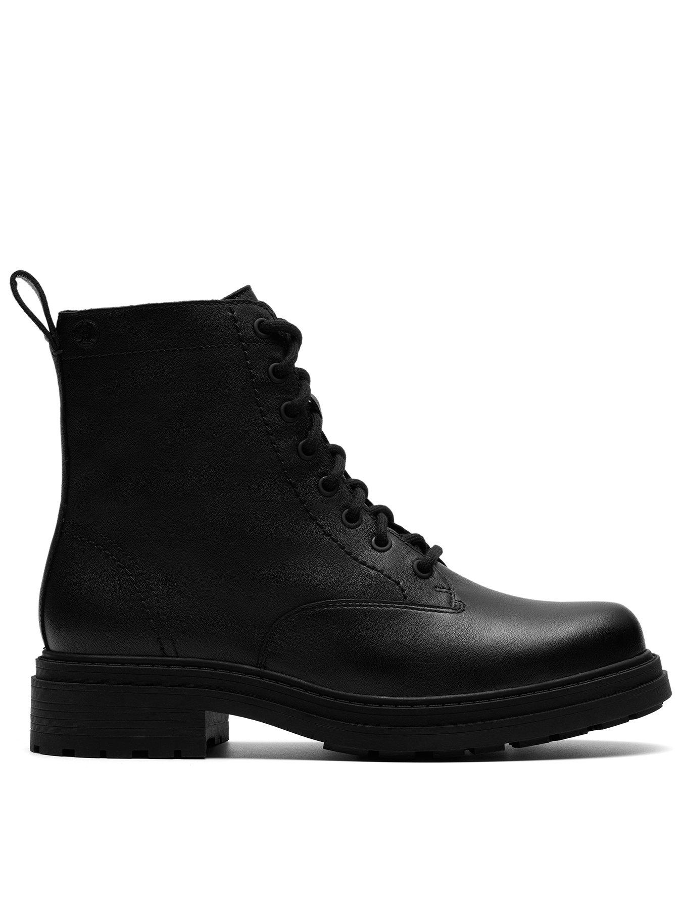 Clarks Orinoco3 Style Ankle Boots - Black