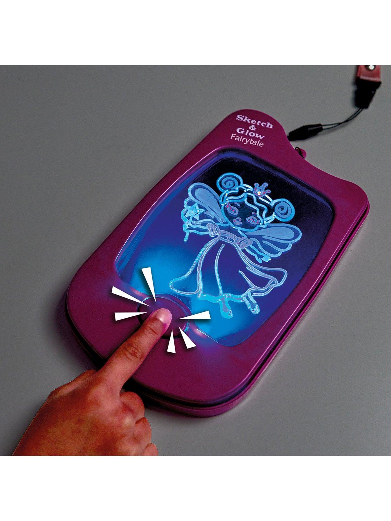 brainstorm-toys-sketch-amp-glow-fairytaledetail