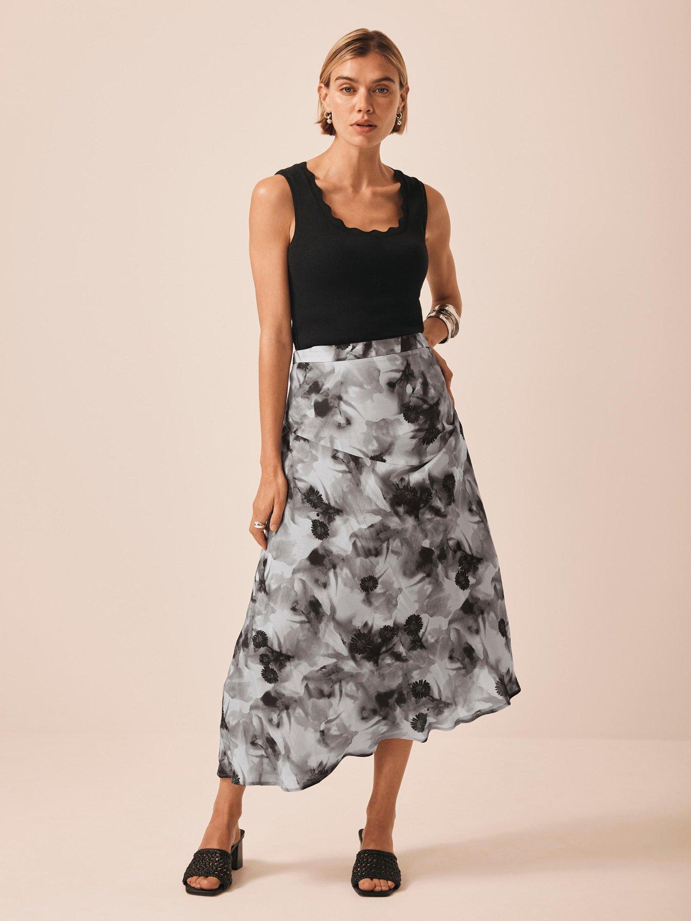 Mint Velvet Grey Abstract Print Skirt