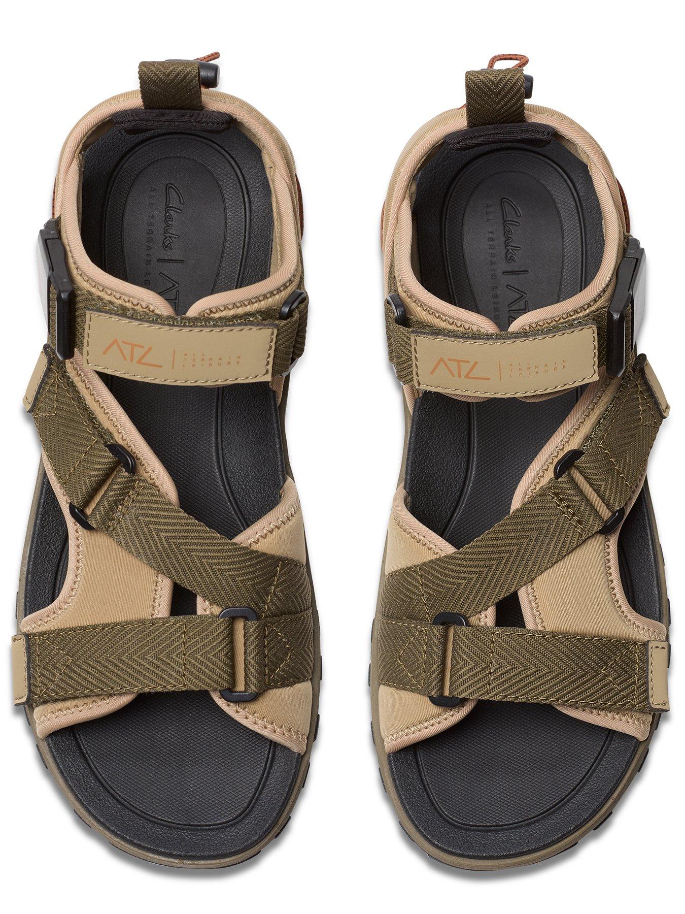 clarks-atl-trek-wave-sandals-navyoutfit
