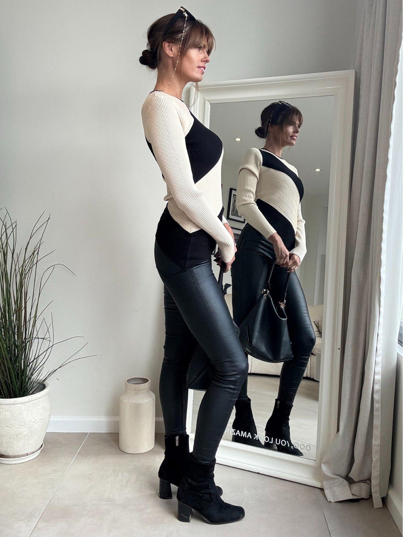 style-cheat-mono-abstract-knit-top-multioutfit