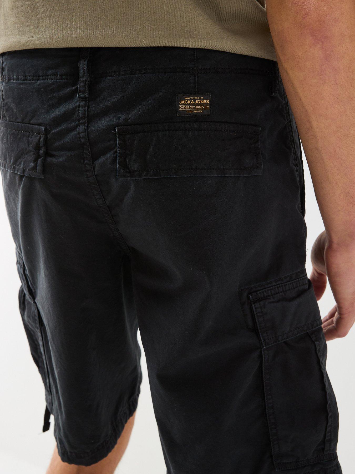 jack-jones-cole-frank-cargo-mid-length-shorts-blackoutfit