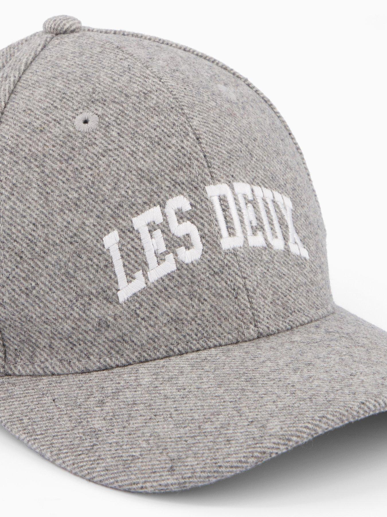 les-deux-wool-baseball-cap-light-greyoutfit