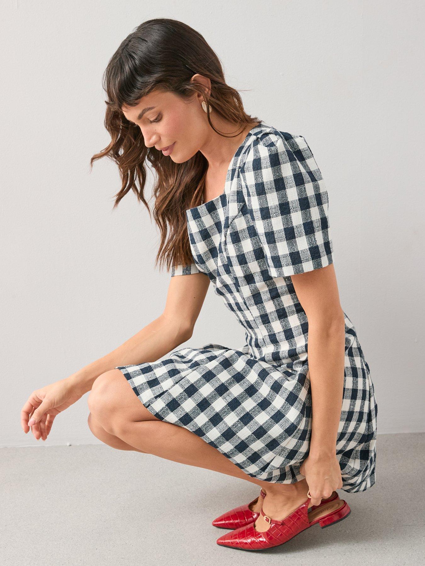 the-very-collection-gingham-puff-sleeve-mini-dress-printoutfit