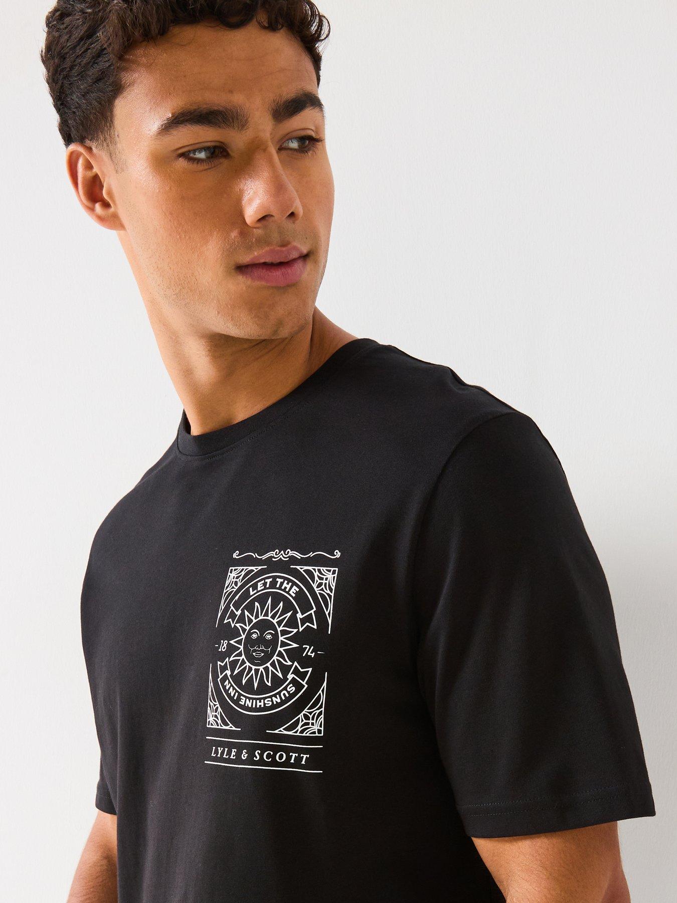 Lyle & Scott Sunshine Inn Graphic Relaxed Fit T-Shirt- Black