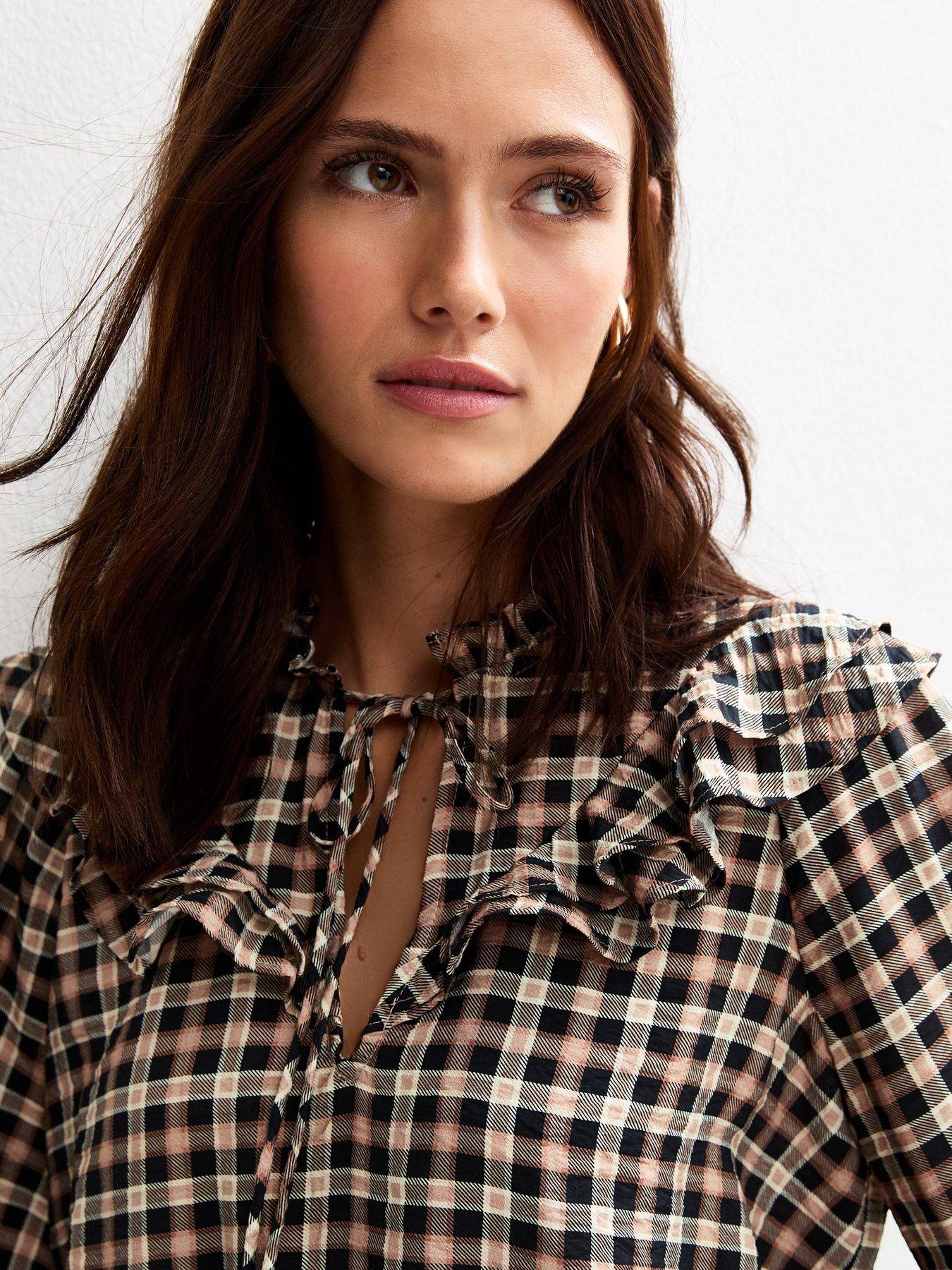 new-look-checked-frill-collar-balloon-sleeve-blouse-brownoutfit