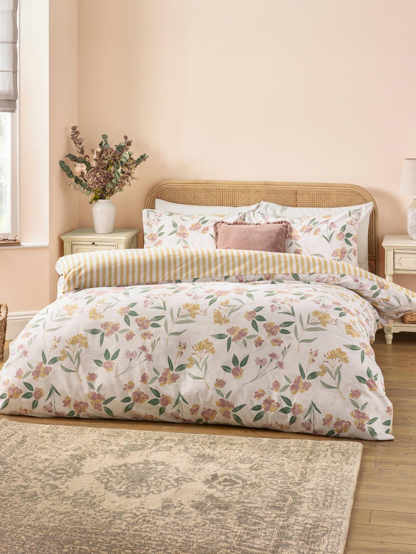 Image 1 of 3 of Wylder Betsie Super King Duvet Set Yellow