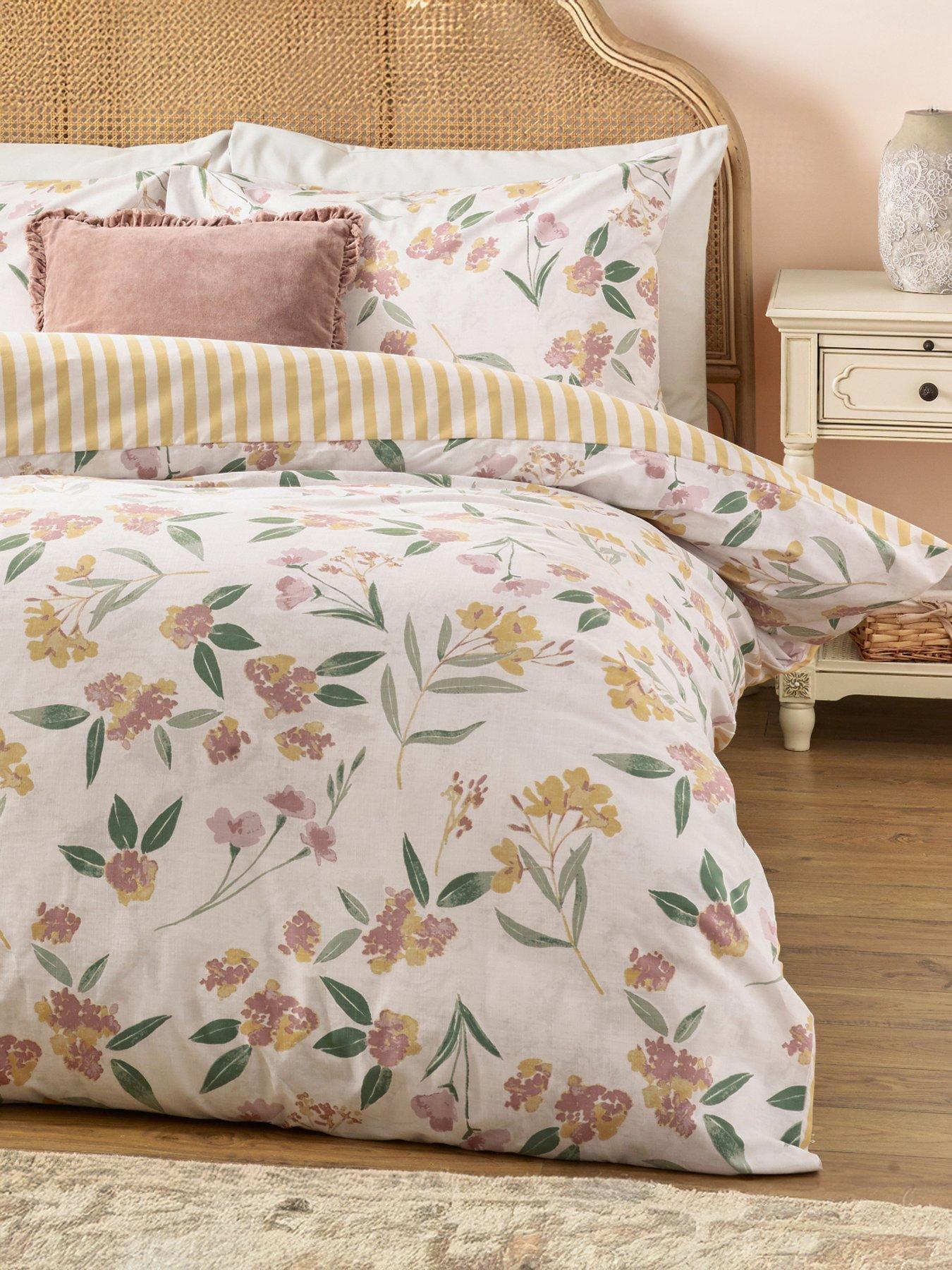 Image 3 of 3 of Wylder Betsie Super King Duvet Set Yellow