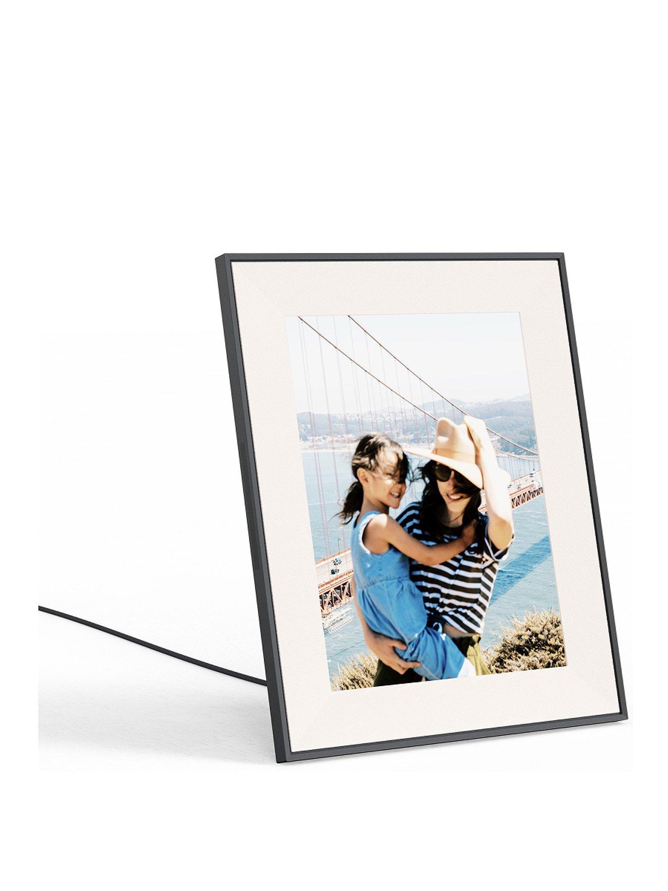 aura-aspen-ink-with-paper-mat-digital-photo-framestillFront