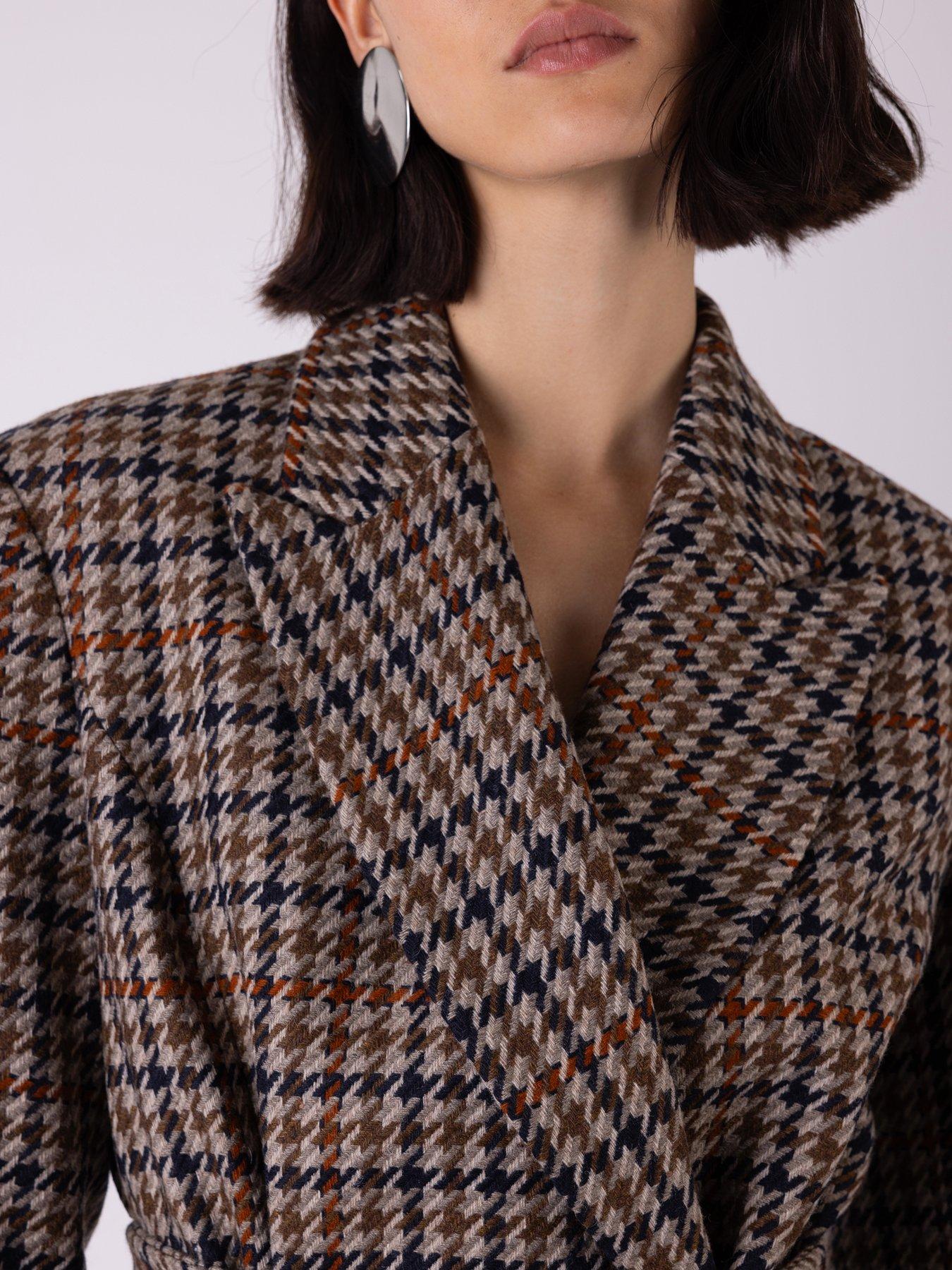 vivere-wilma-check-belted-blazer-brownoutfit