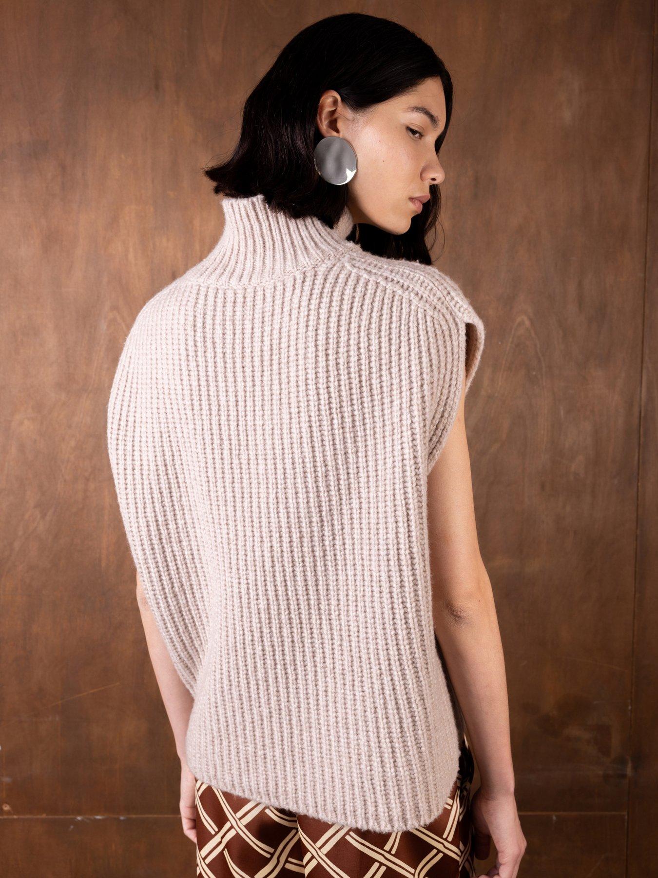 Image 4 of 4 of Vi.ve.re Elize Knitted Tabard - Oatmeal