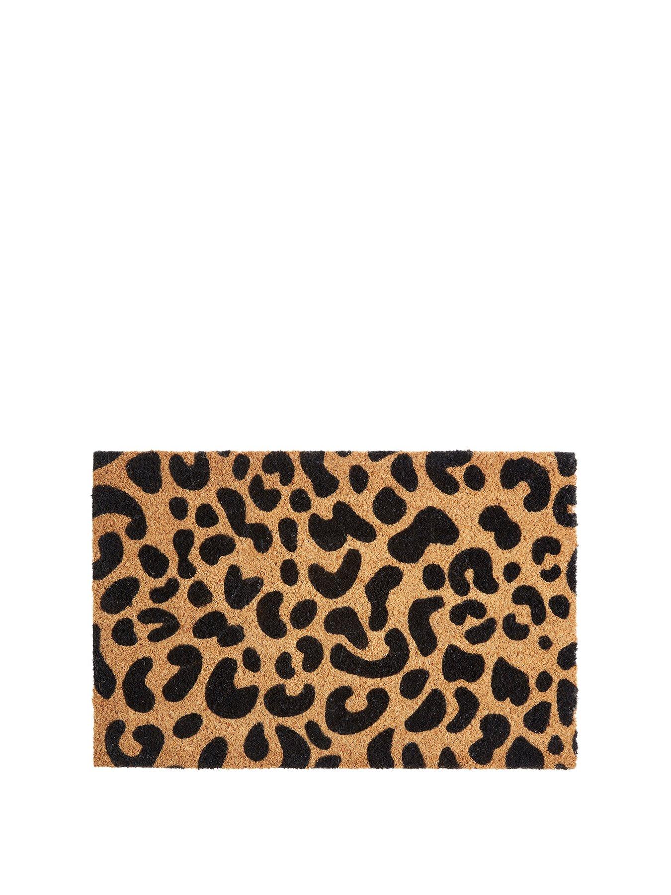 interiors-by-premier-leopard-print-coir-doormat