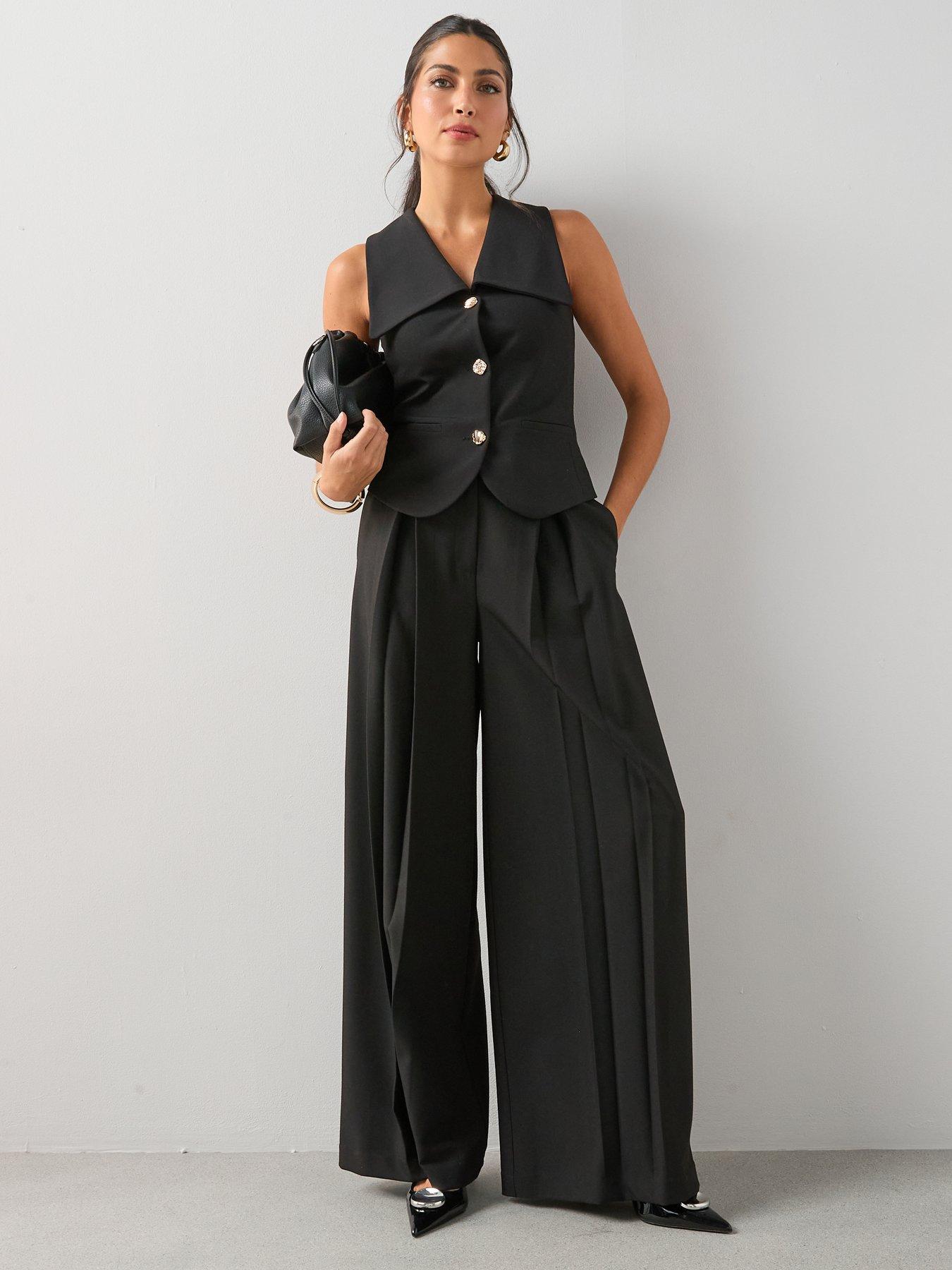 the-very-collection-exaggerated-collar-waistcoat-blackdetail