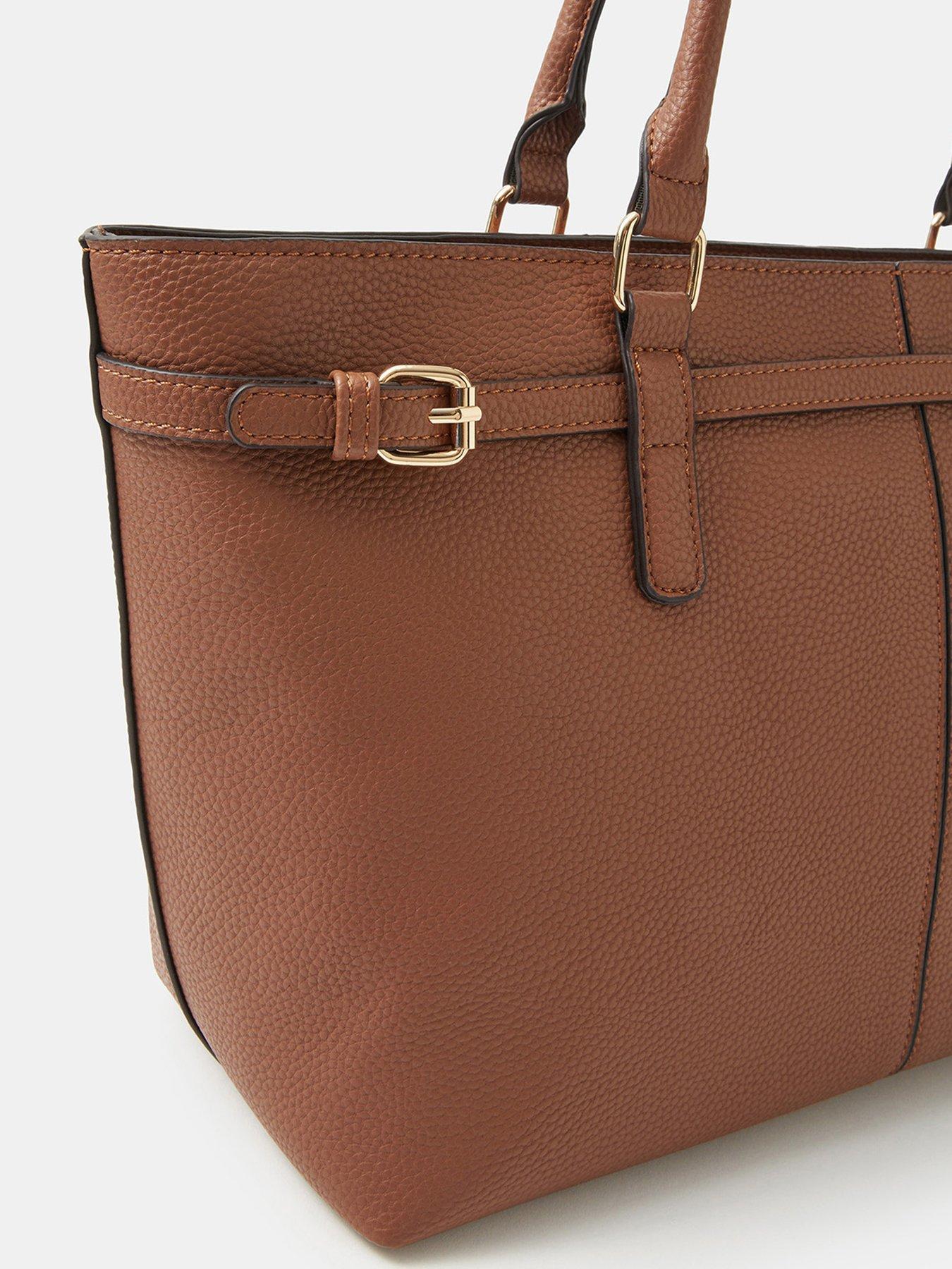 accessorize-buckle-strap-tote-bag-brownoutfit
