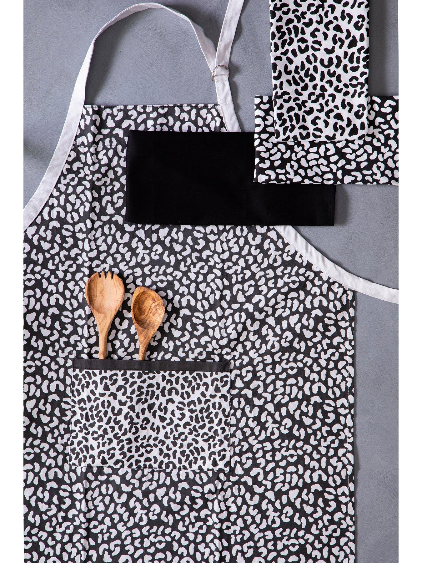 interiors-by-premier-london-leo-set-of-3-tea-towelsback