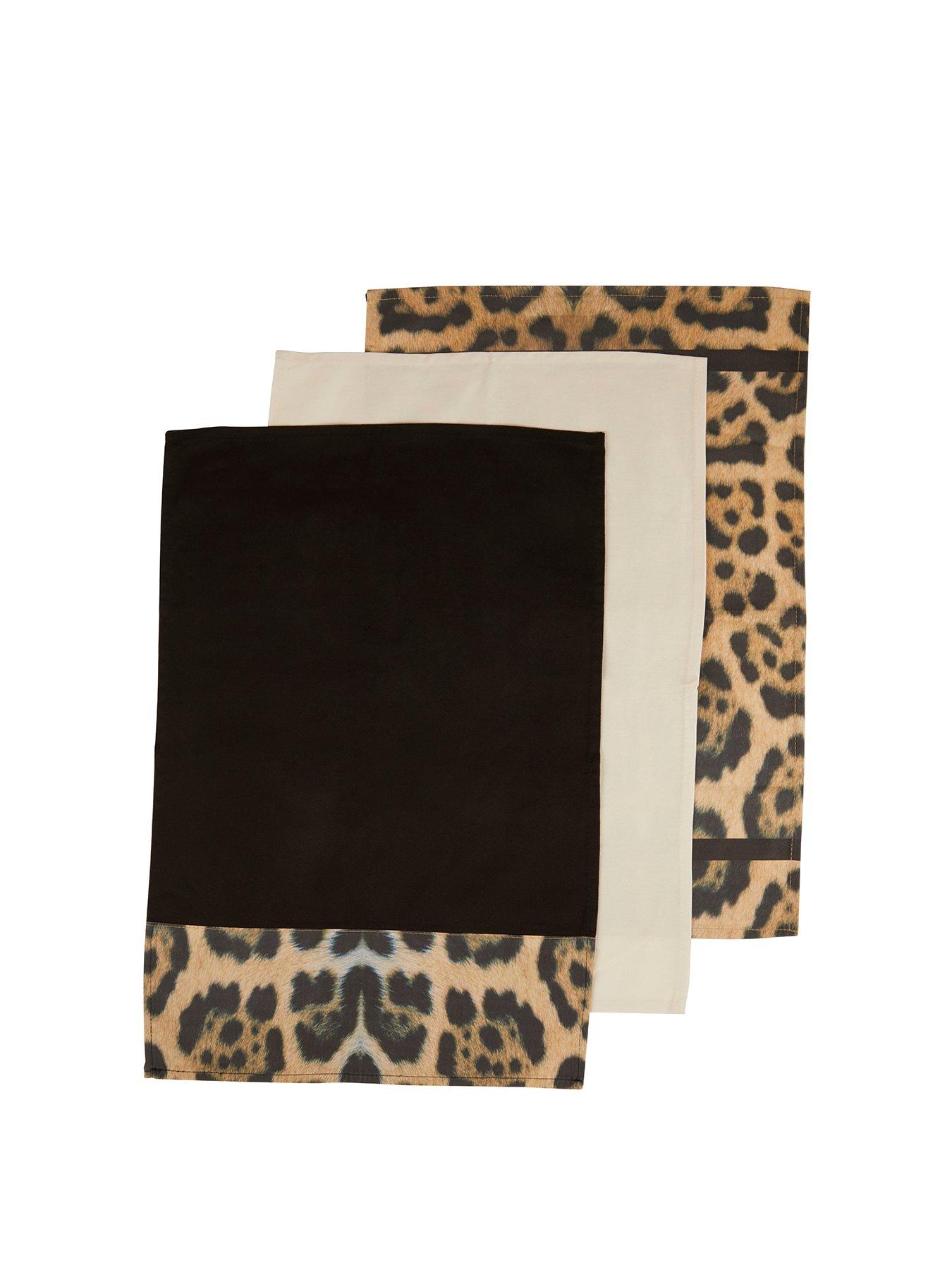 interiors-by-premier-london-leo-set-of-3-tea-towels-in-leopard-print