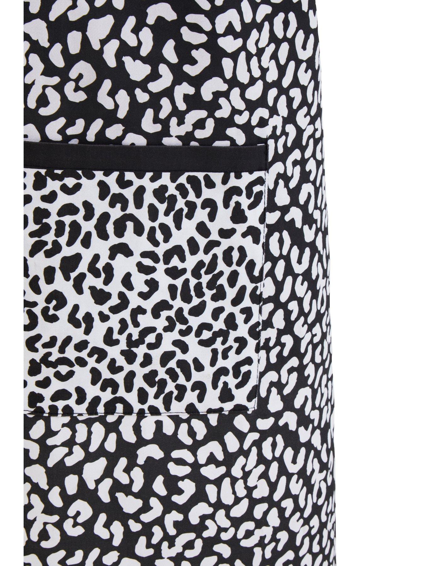 interiors-by-premier-london-leo-apronback