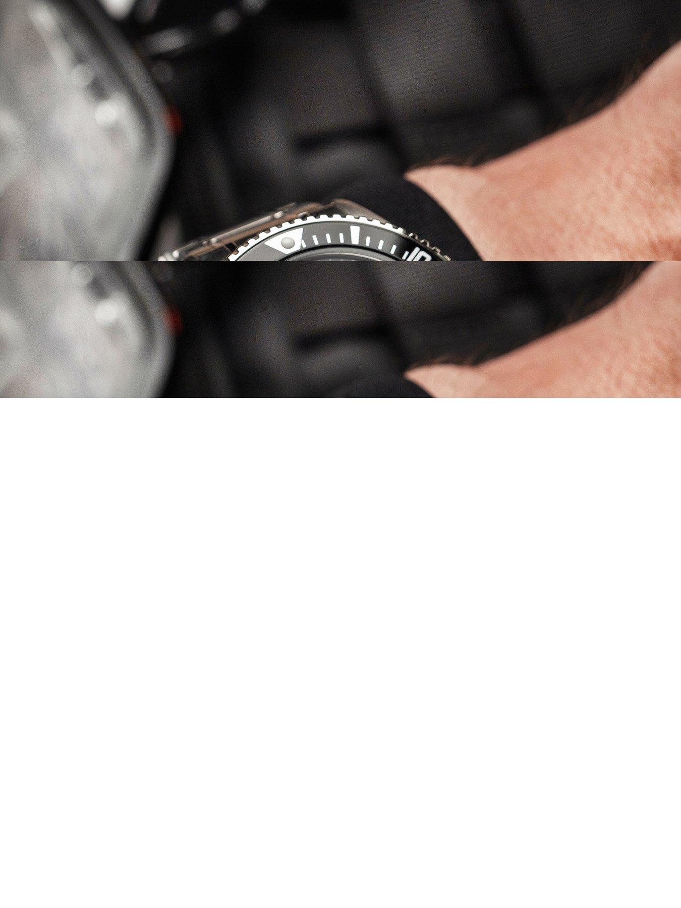casio-mdv-107-divers-watchback