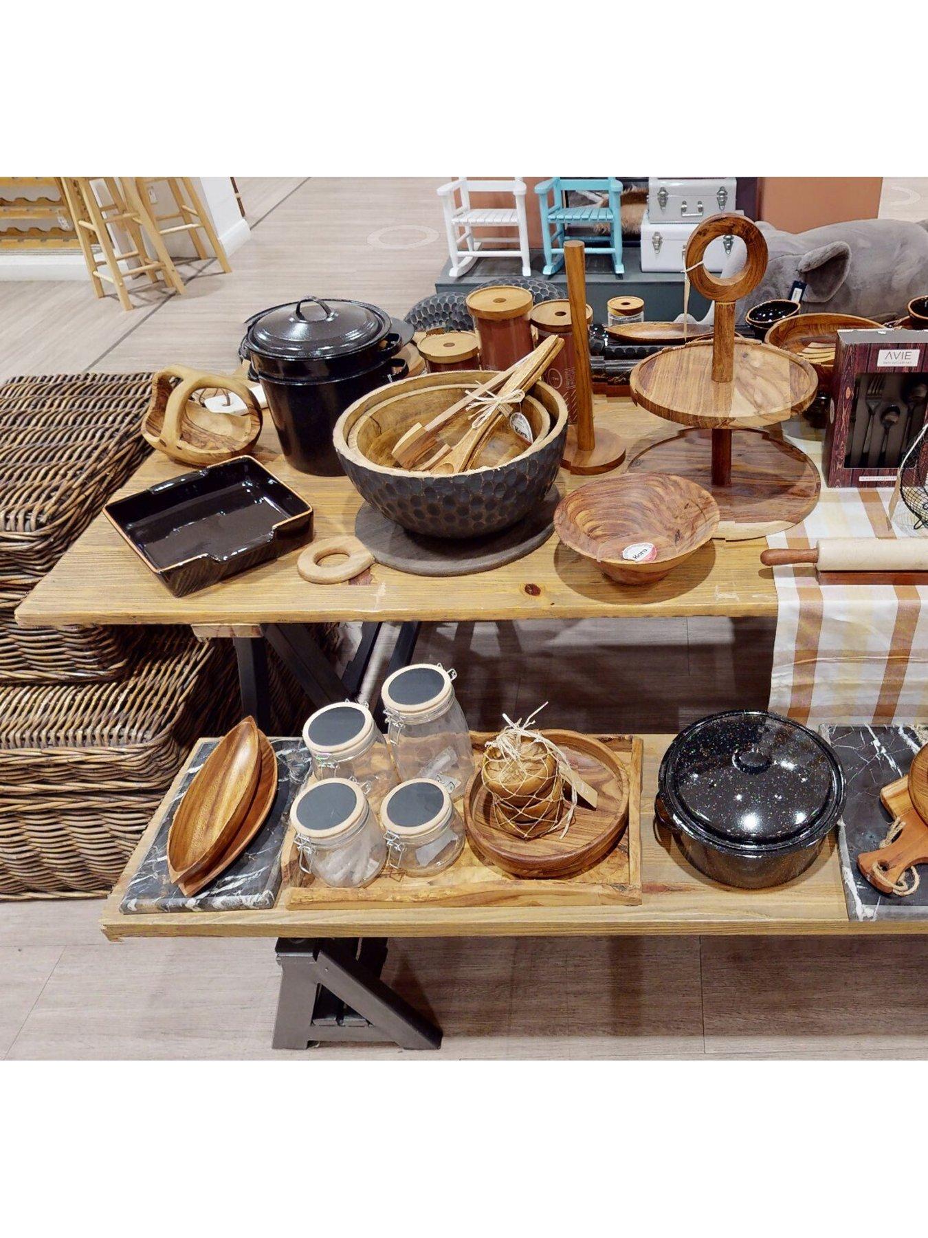 interiors-by-premier-ziarat-black-and-gold-marble-chopping-and-serving-board